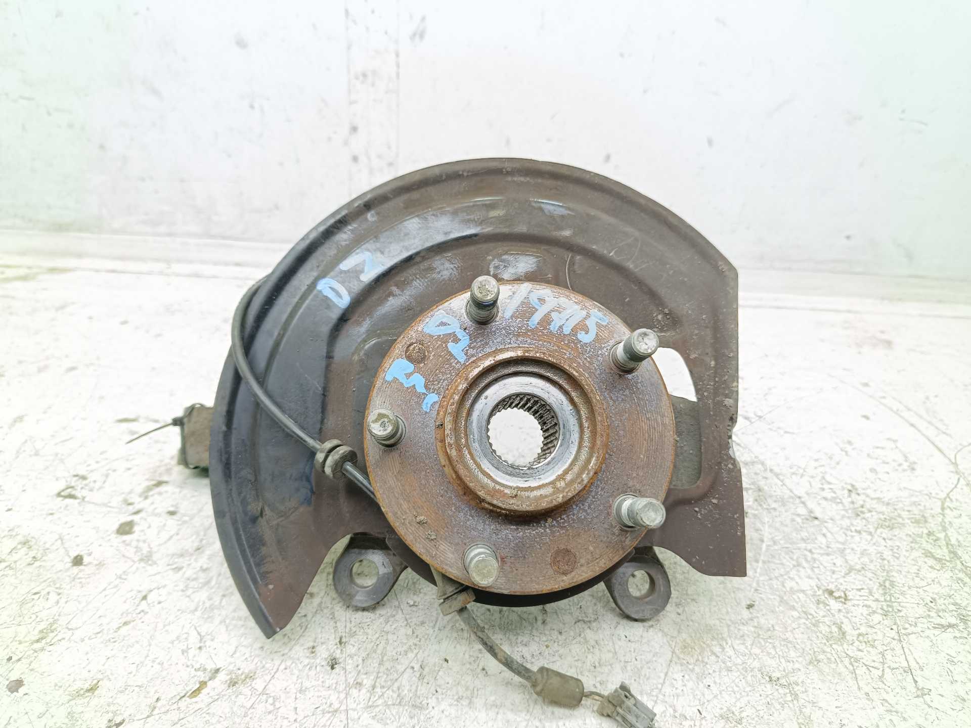 Recambio de mangueta delantera izquierda para nissan qashqai (j10) acenta referencia OEM IAM 40015JD000  