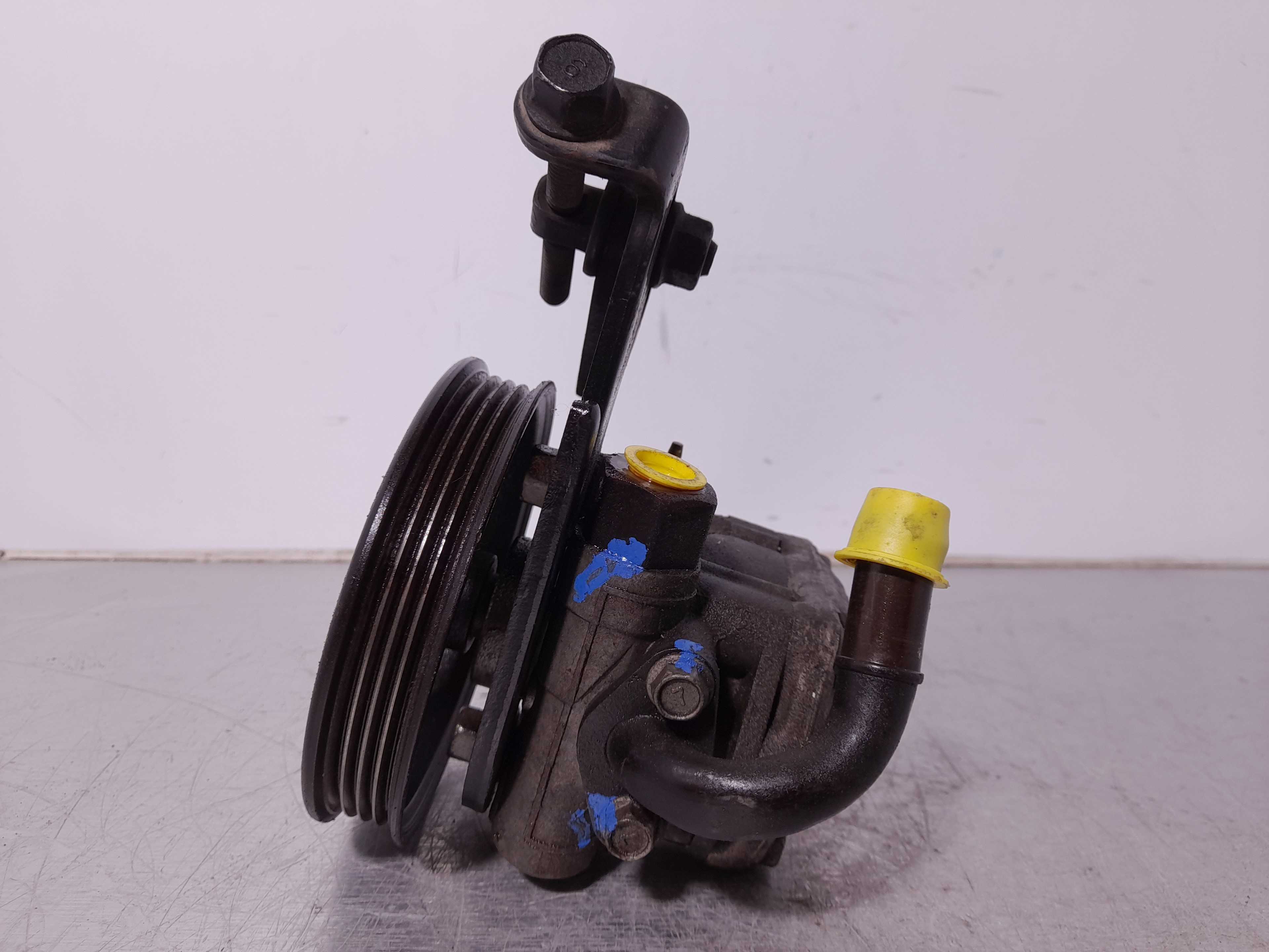 Recambio de bomba direccion para kia rio ipanema berlina referencia OEM IAM   