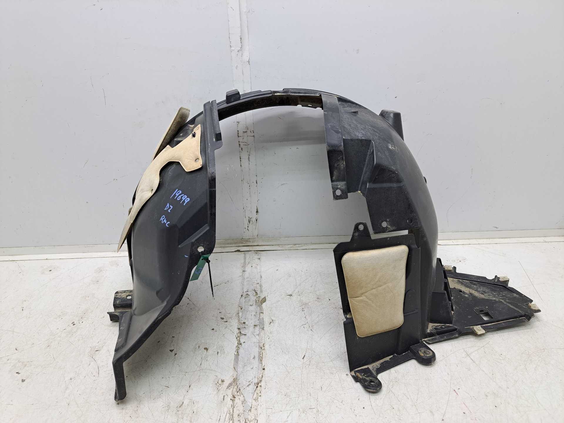 Recambio de paso rueda delantero izquierdo para nissan qashqai (j11) n-style referencia OEM IAM 63841HV00A 63843HV00A 