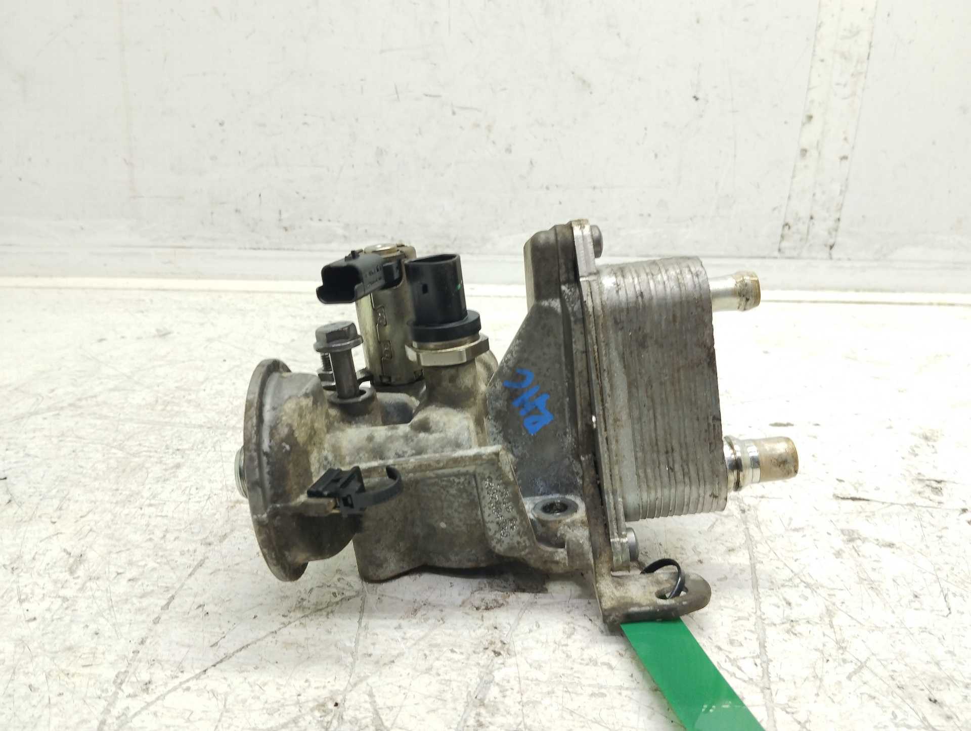Recambio de enfriador aceite motor para ford kuga (cbs) st-line 2wd referencia OEM IAM 9807594380  