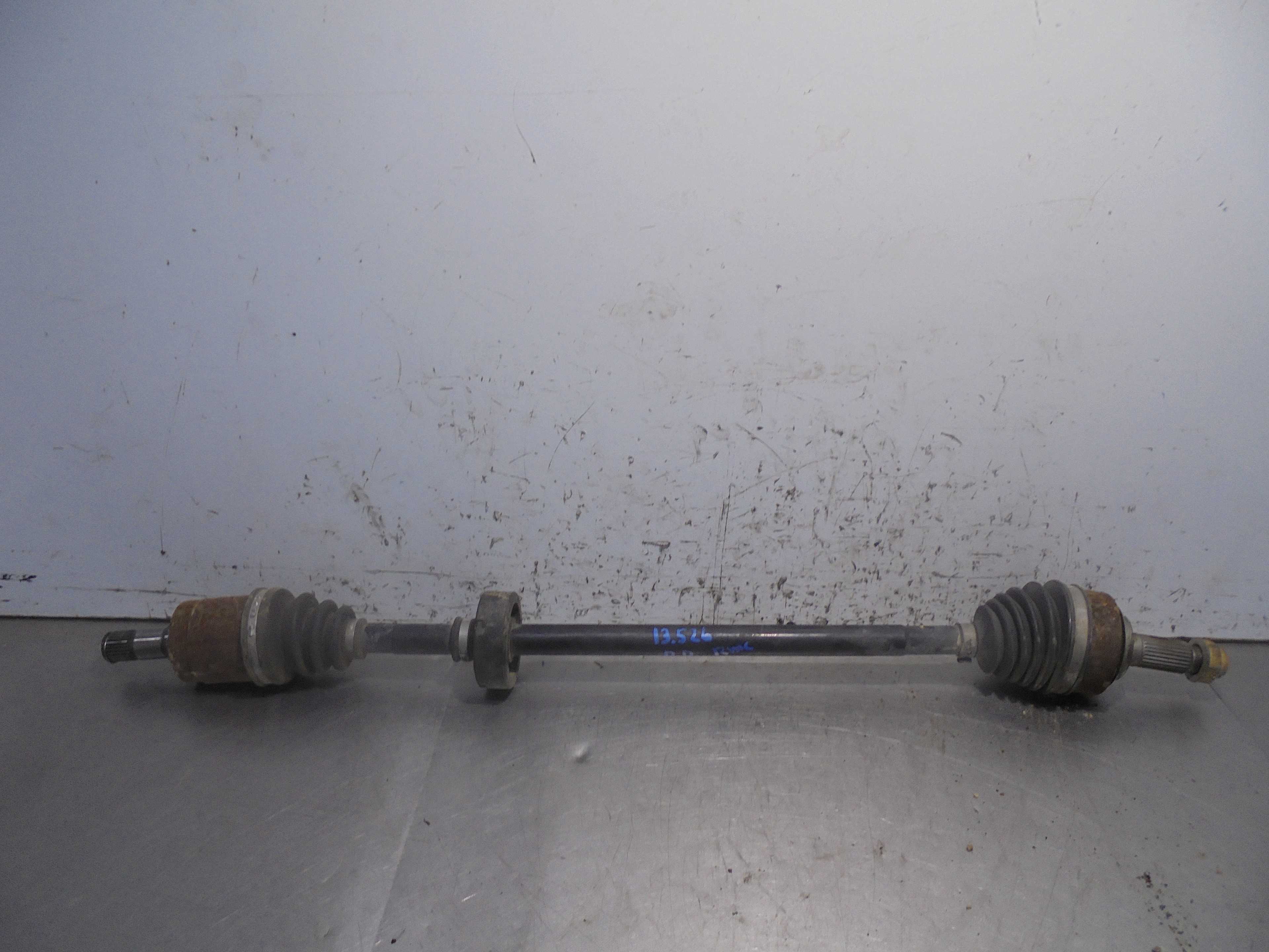 Recambio de transmision delantera derecha para honda jazz (gd1/5) 1.4 s referencia OEM IAM   