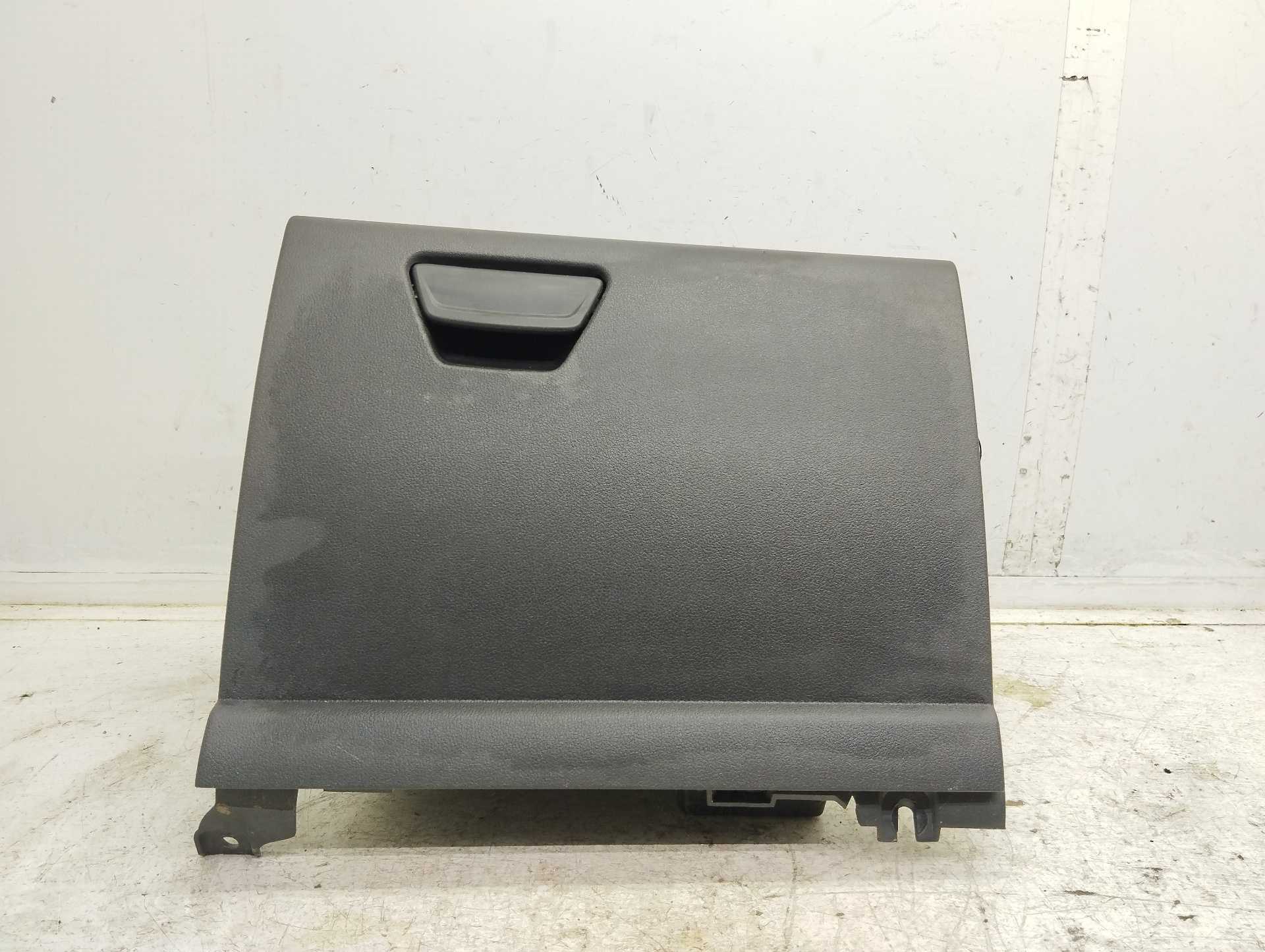 Recambio de guantera para ford kuga (cbs) st-line 2wd referencia OEM IAM FV41S06044A  