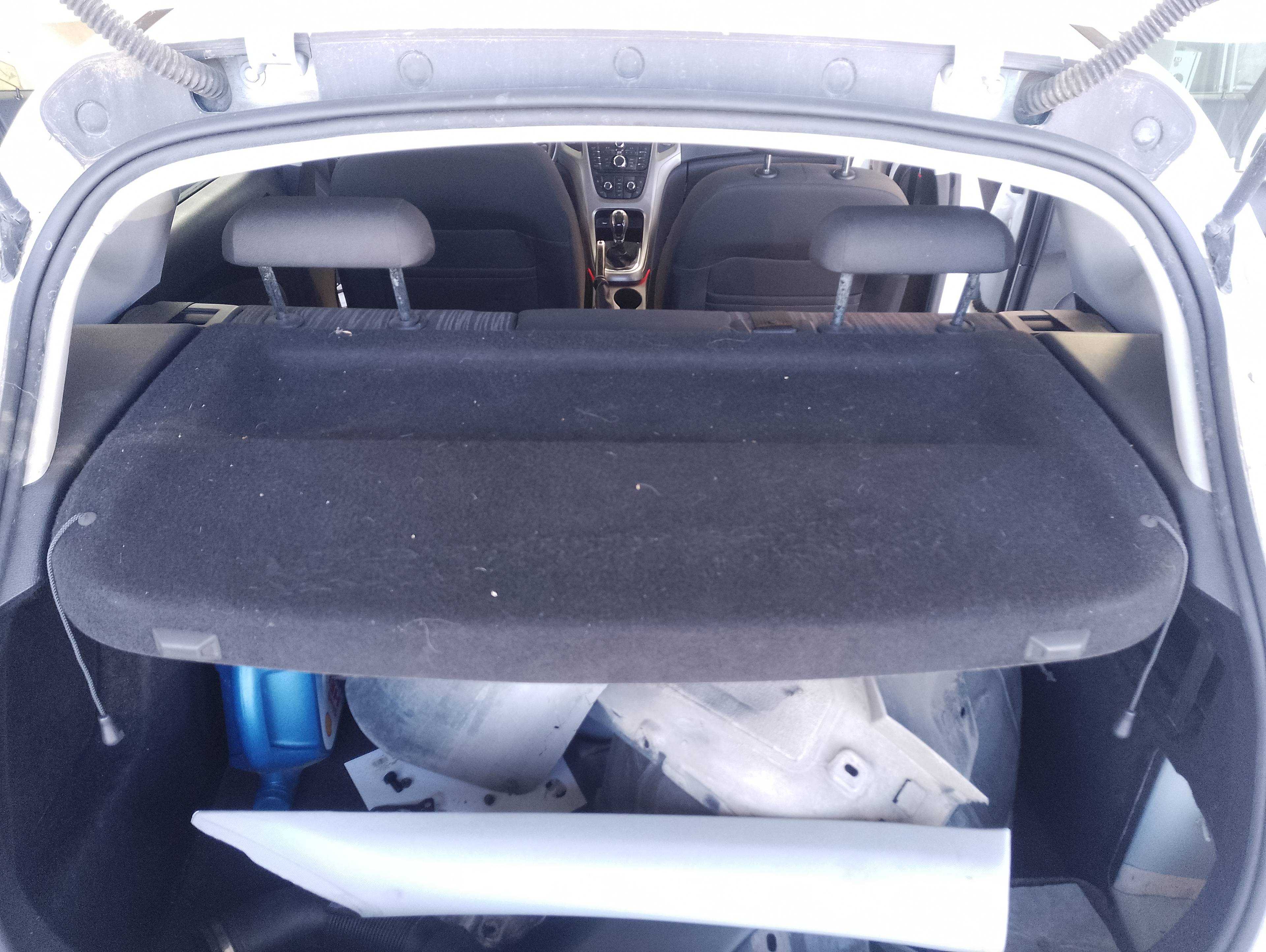 Recambio de bandeja trasera para opel astra j lim. 1.3 16v cdti referencia OEM IAM   