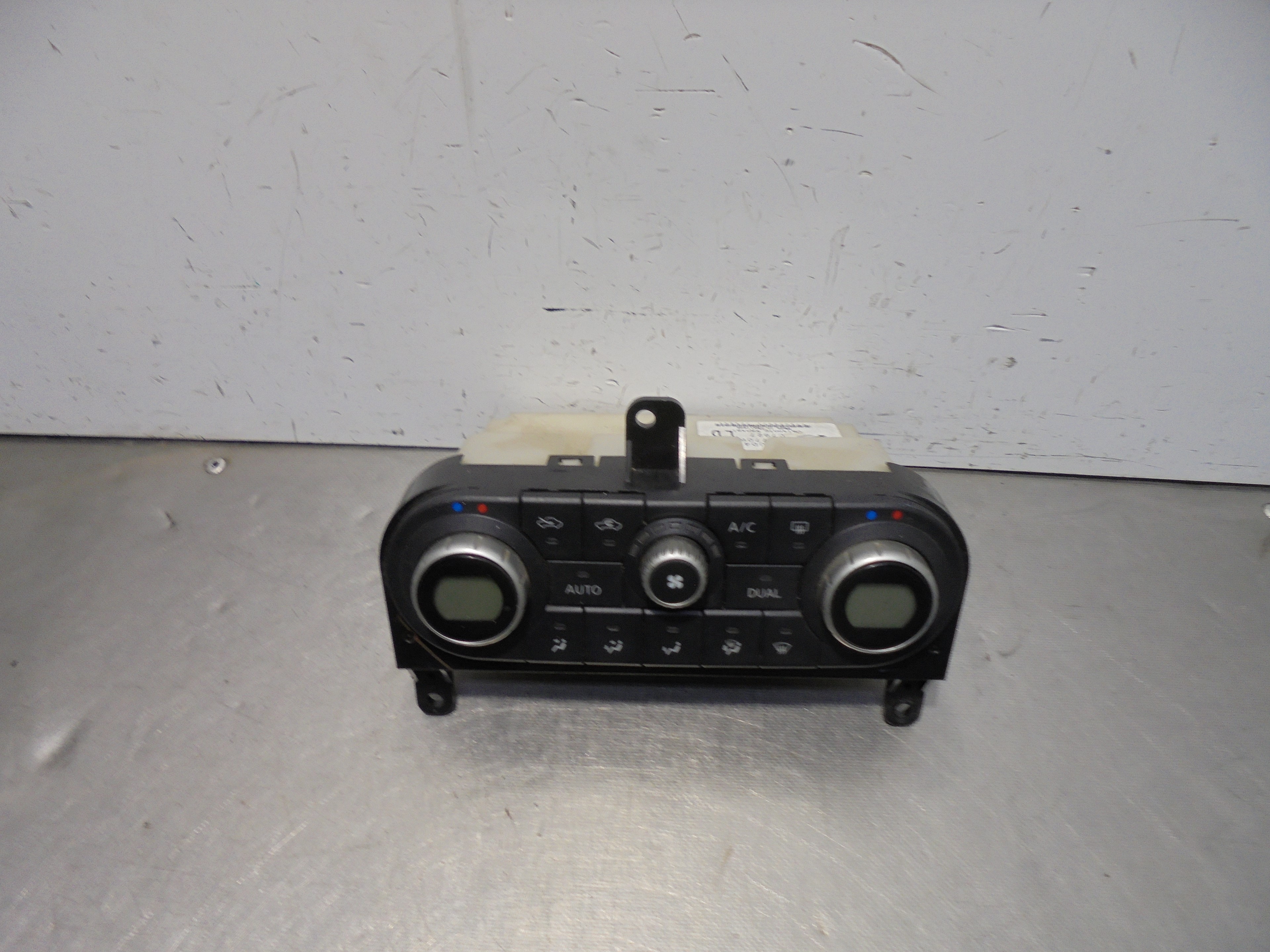 Recambio de mando climatizador para nissan qashqai (j10) acenta referencia OEM IAM 27500JD45A CALSONIC 