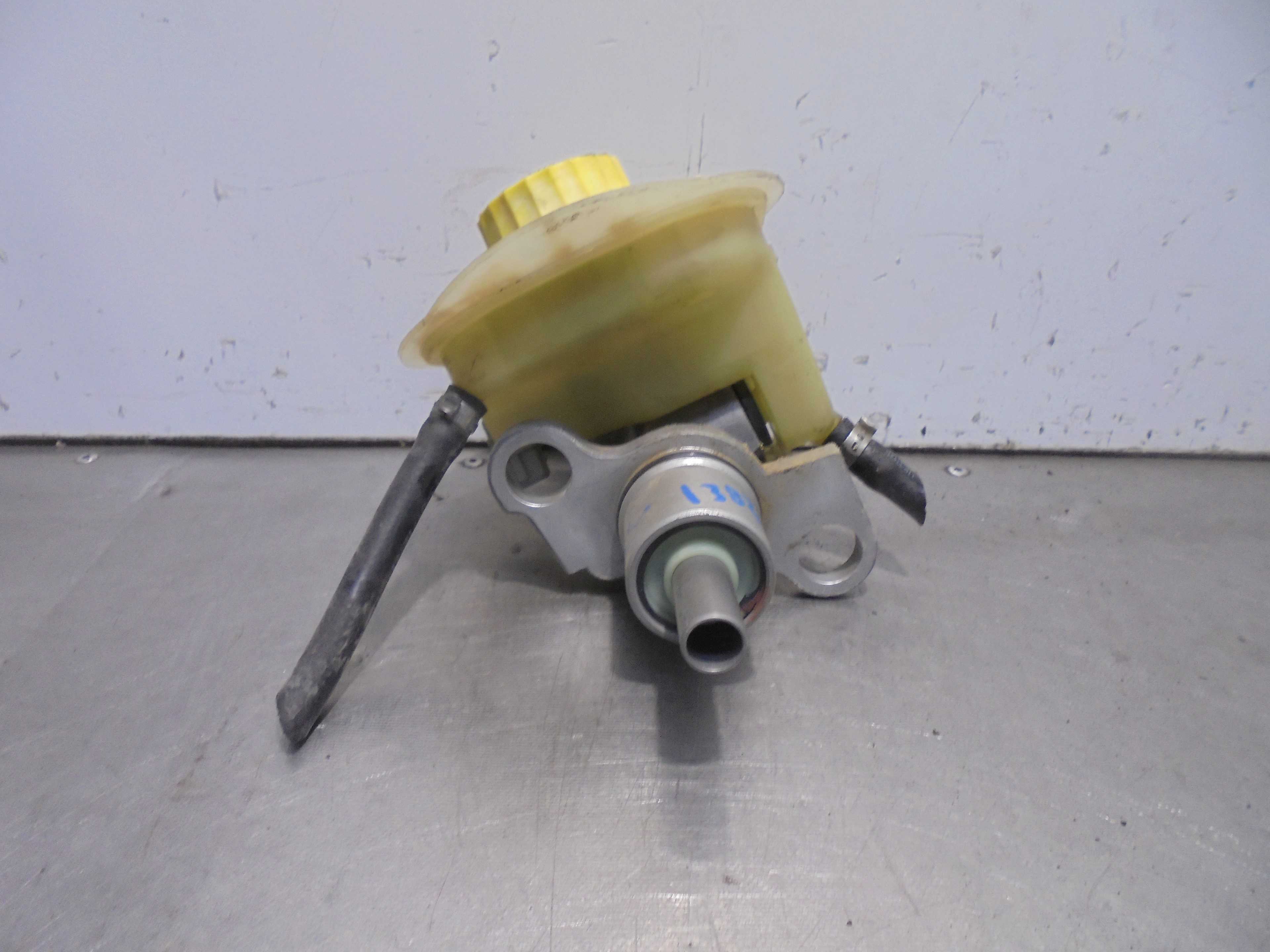 Recambio de bomba freno para volkswagen passat berlina (3b3) advance referencia OEM IAM 4B0611301  