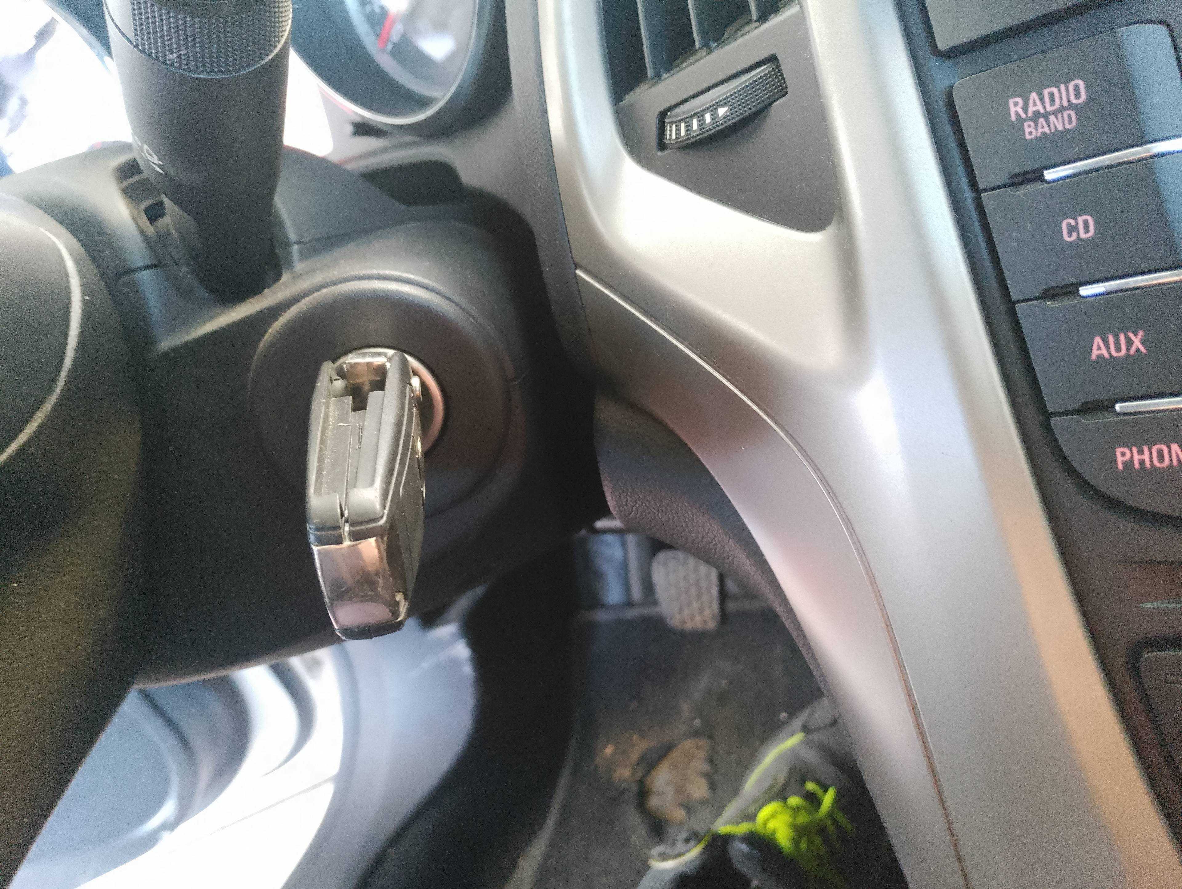 Recambio de conmutador de arranque para opel astra j lim. 1.3 16v cdti referencia OEM IAM   
