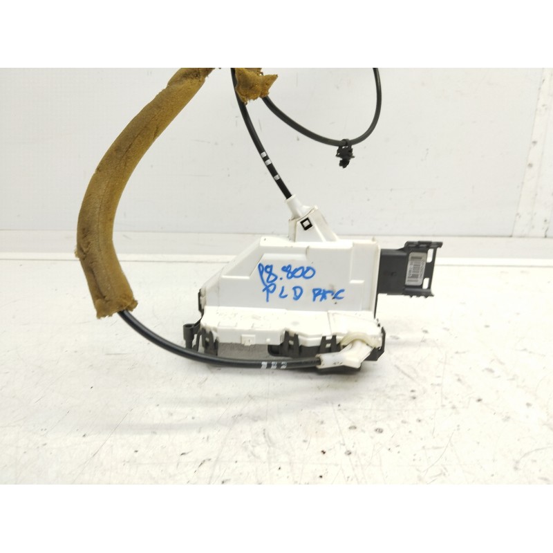 Recambio de cerradura puerta lateral derecha para citroën berlingo cuadro l1 referencia OEM IAM PSA828414 A01859 