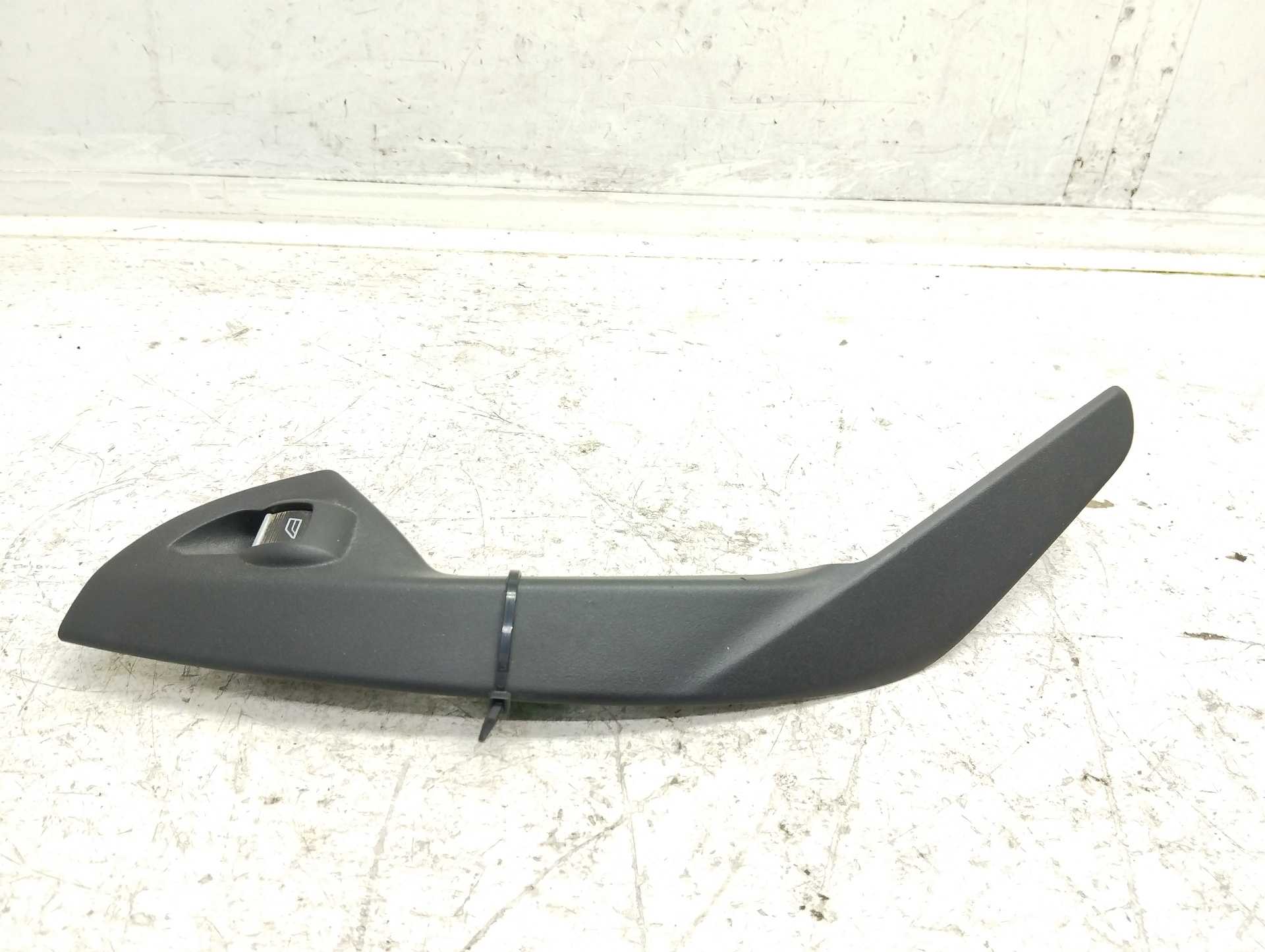 Recambio de mando elevalunas trasero derecho para ford kuga (cbs) st-line 2wd referencia OEM IAM CV44S27442ABW  