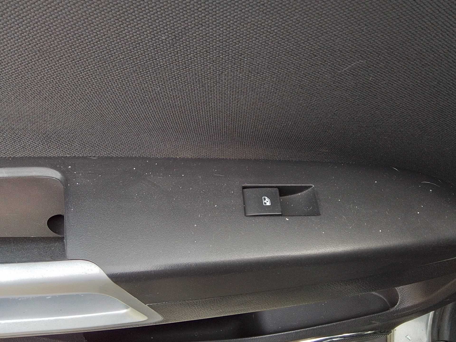 Recambio de mando elevalunas trasero izquierdo para opel antara 2.0 cdti cat (z 20 dmh / llw) referencia OEM IAM   