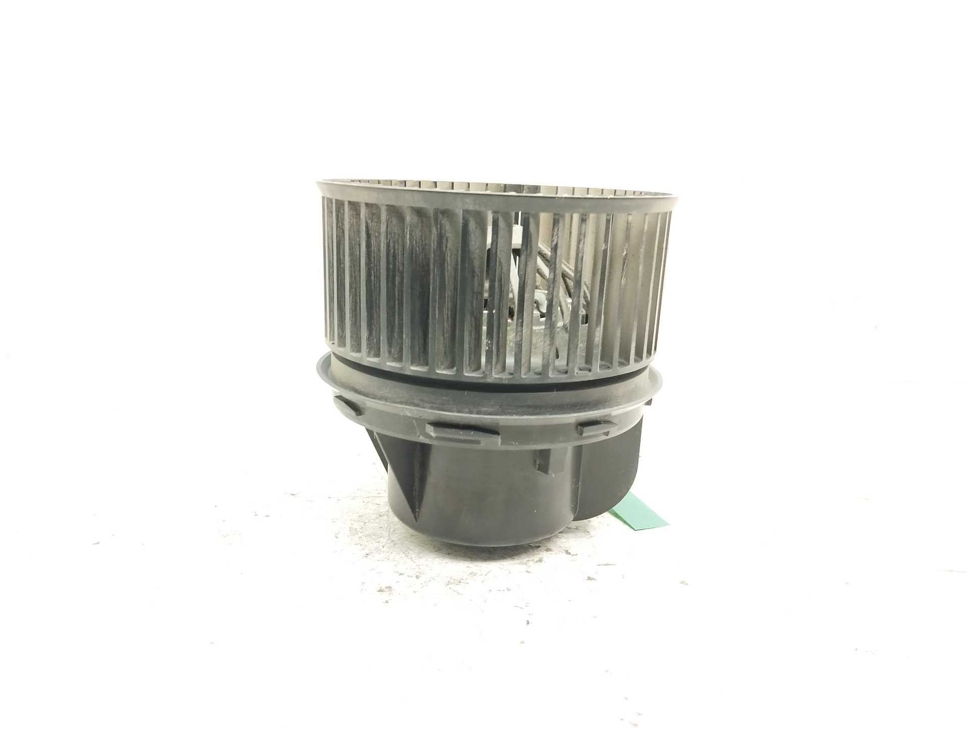 Recambio de motor calefaccion para ford kuga (cbs) st-line 2wd referencia OEM IAM AV6N18456AA  
