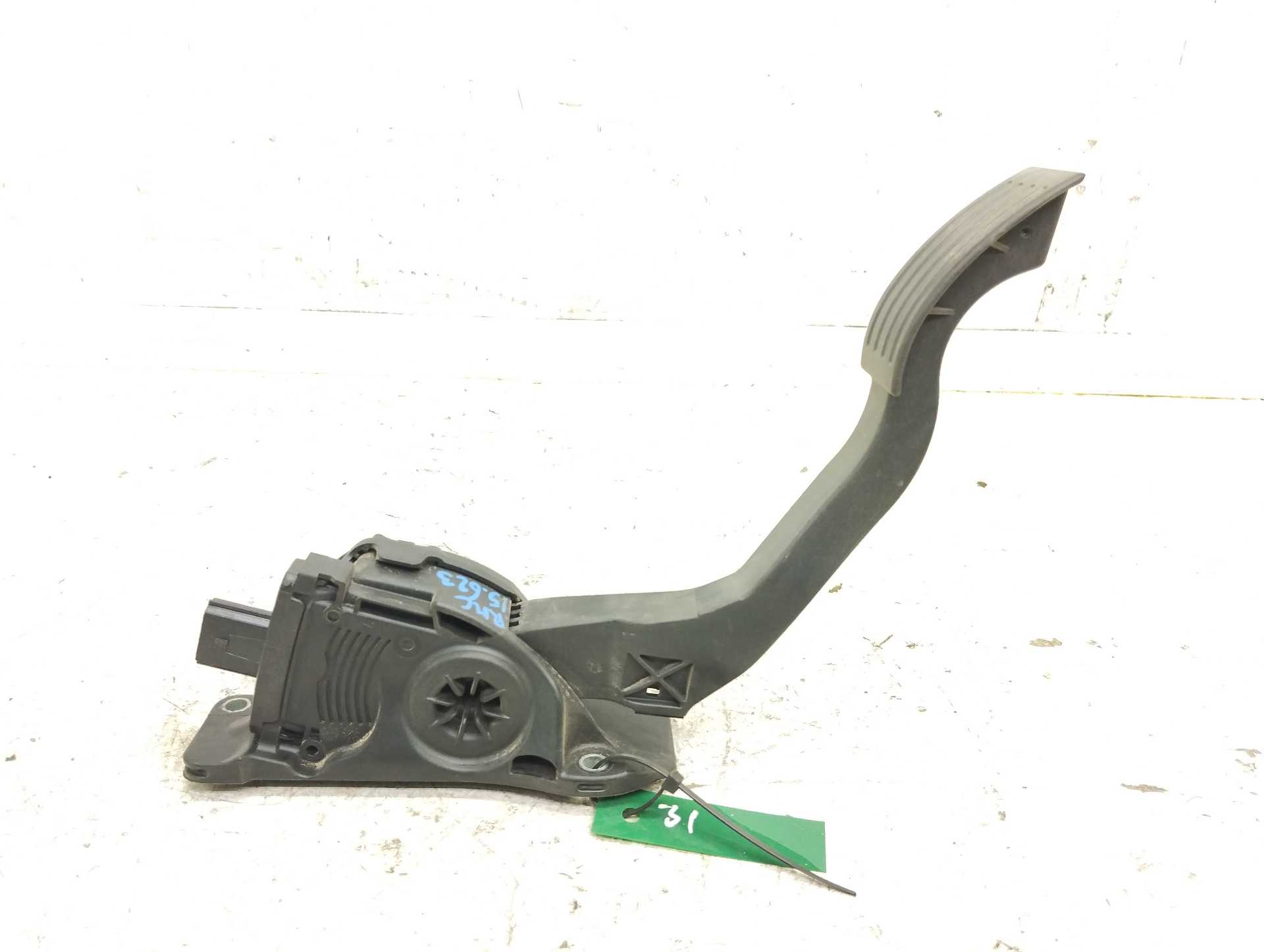 Recambio de pedal acelerador para ford kuga (cbs) st-line 2wd referencia OEM IAM F1DC9F836AA 6PV01036884 