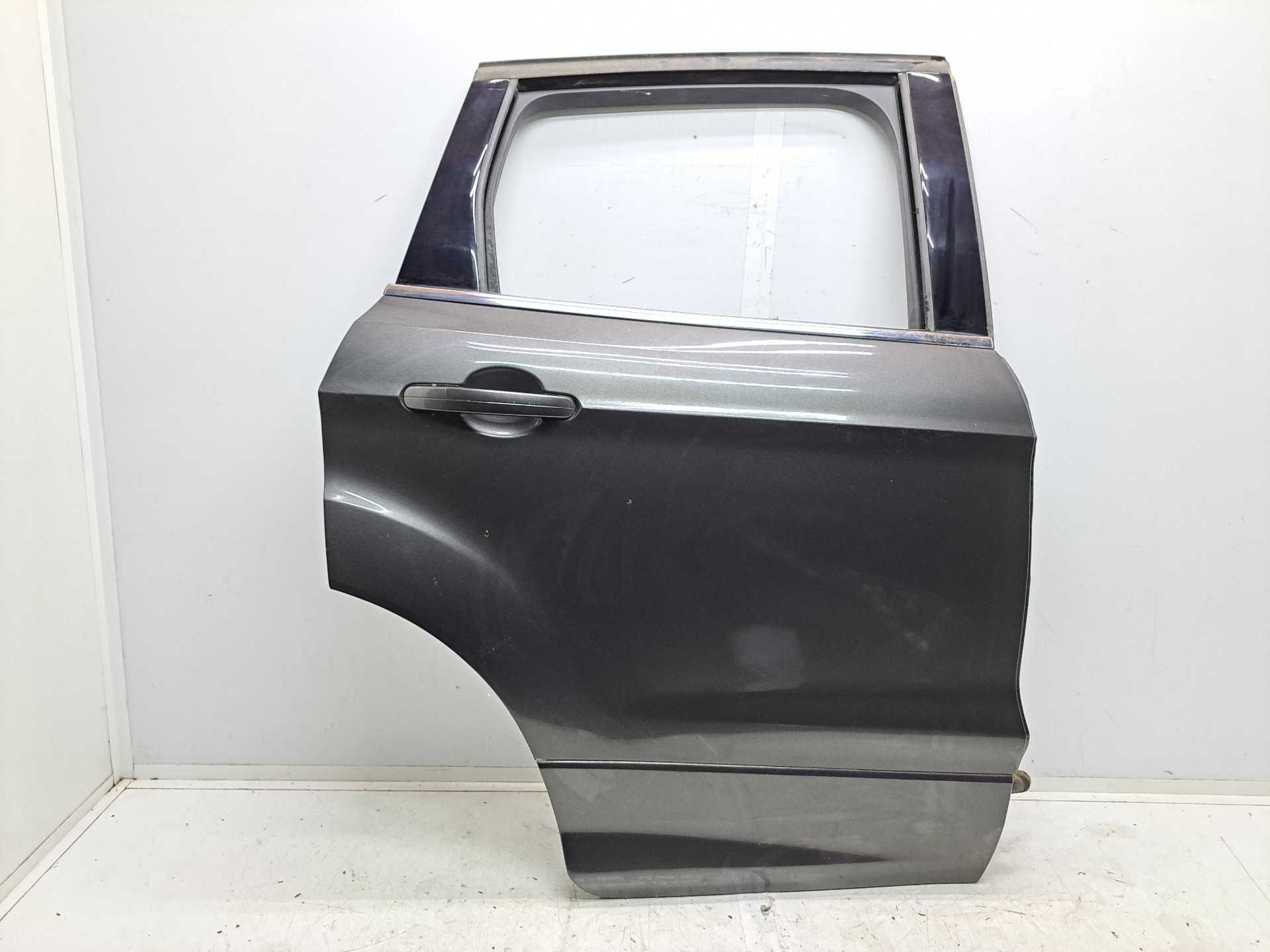 Recambio de puerta trasera derecha para ford kuga (cbs) st-line 2wd referencia OEM IAM CJ54S24720A  