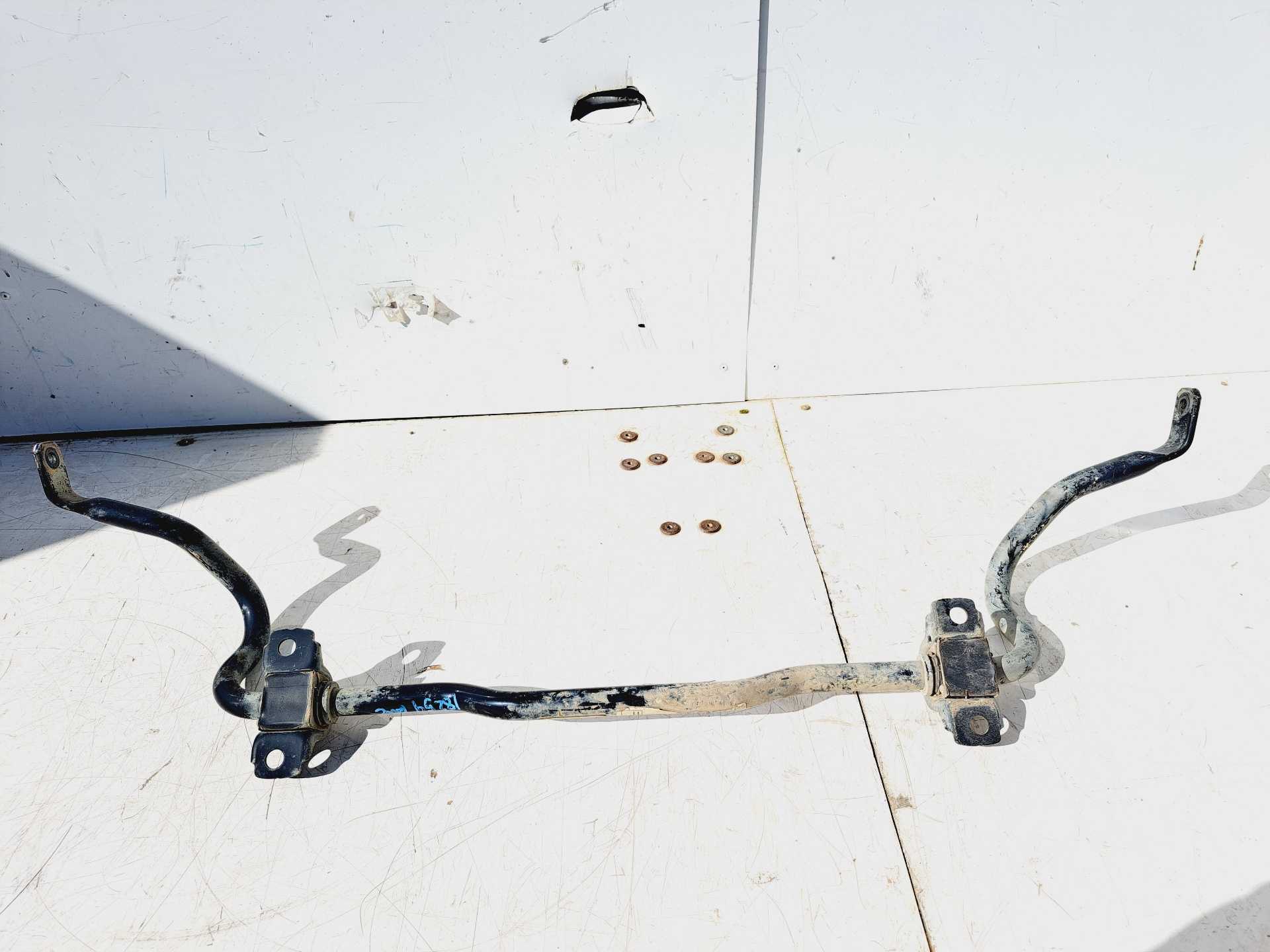 Recambio de barra estabilizadora delantera para ford focus lim. (cb8) 1.6 tdci cat referencia OEM IAM BV615482BAB  