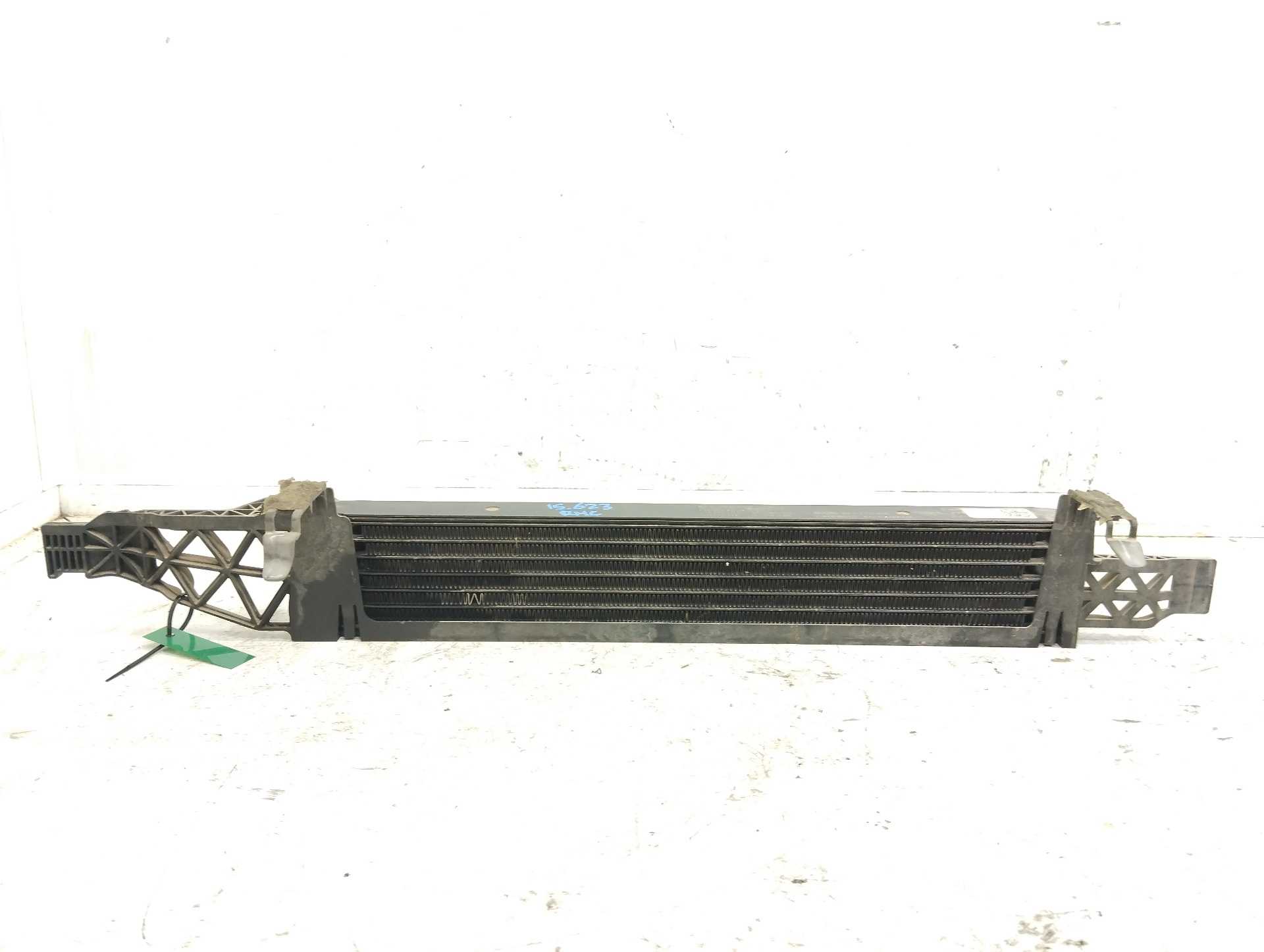 Recambio de radiador calefaccion / aire acondicionado para ford kuga (cbs) st-line 2wd referencia OEM IAM F1F17A095AA  