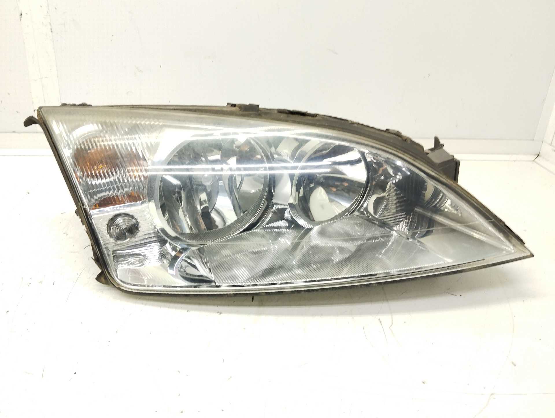 Recambio de faro derecho para ford mondeo berlina (ge) ambiente referencia OEM IAM 0301174204 1S7113005 