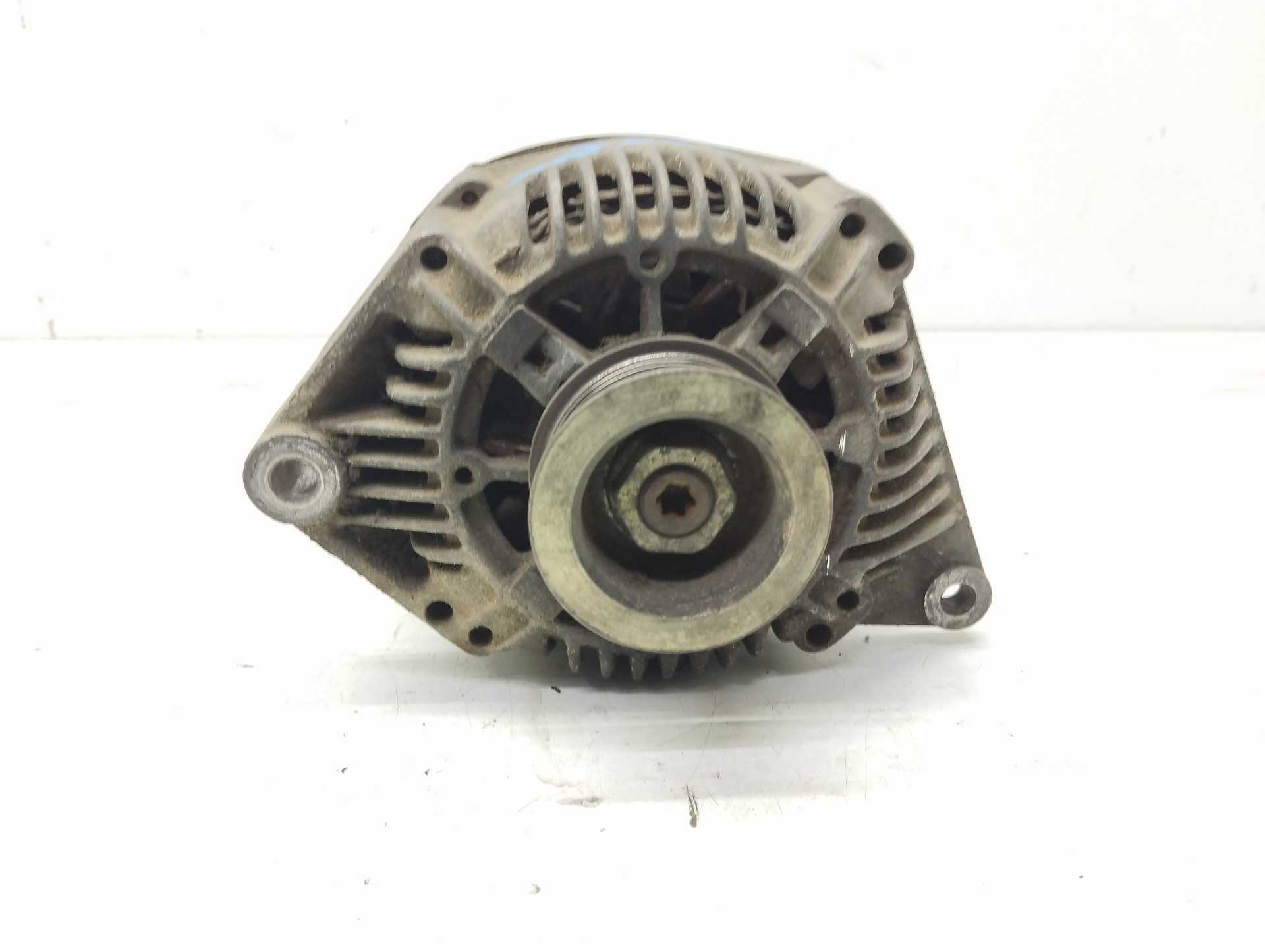 Recambio de alternador para renault megane i classic (la0) 1.9 dti alize referencia OEM IAM 7700424594 2541983A 