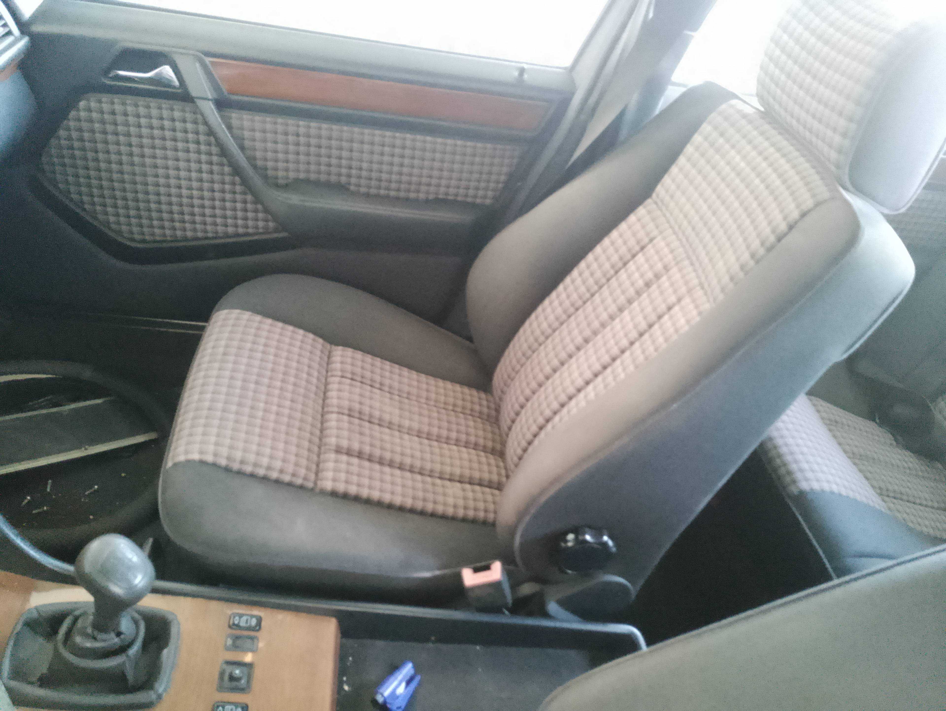 Recambio de asiento delantero derecho para mercedes-benz clase e (w124) berlina d 300 (124.130) referencia OEM IAM   