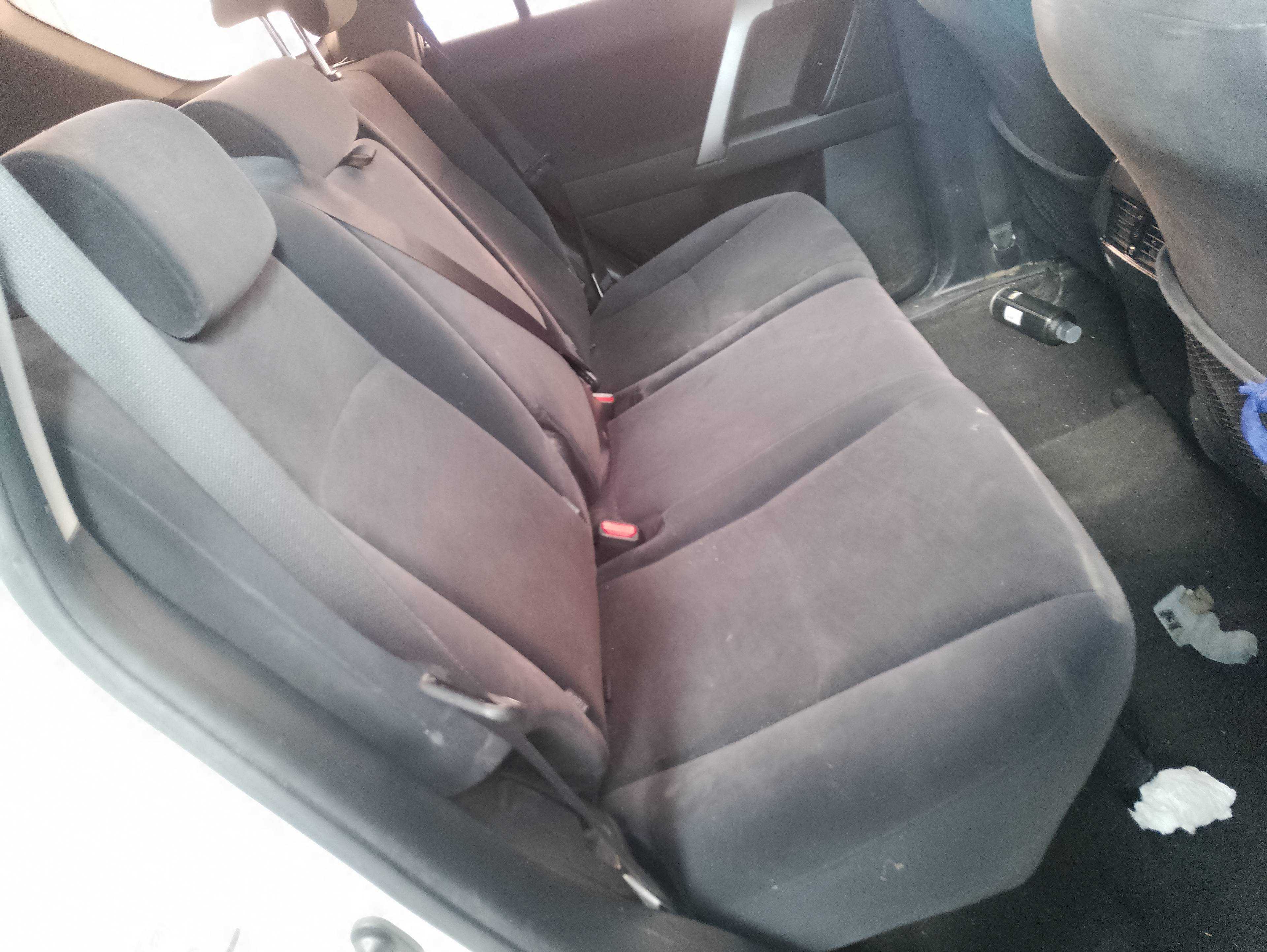 Recambio de asientos traseros para toyota land cruiser (j15) basis referencia OEM IAM   