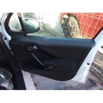 Recambio de guarnecido puerta delantera derecha para peugeot 208 1.4 hdi fap referencia OEM IAM   
