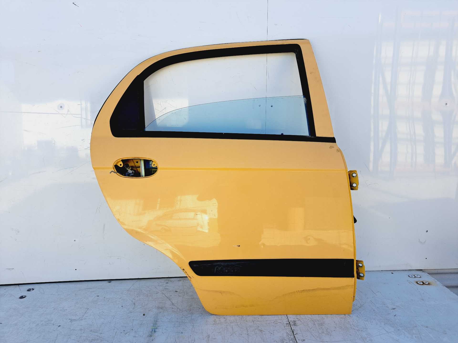 Recambio de puerta trasera derecha para chevrolet matiz se referencia OEM IAM   