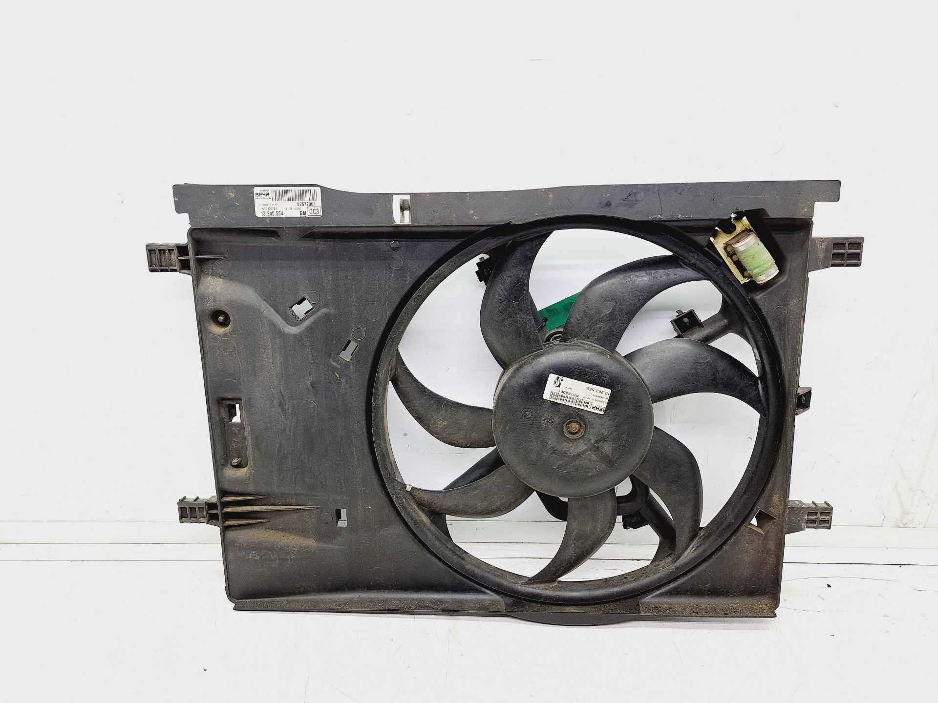Recambio de electroventilador para opel corsa d ´´111 years´´ referencia OEM IAM 13249564 13263552 BEHR