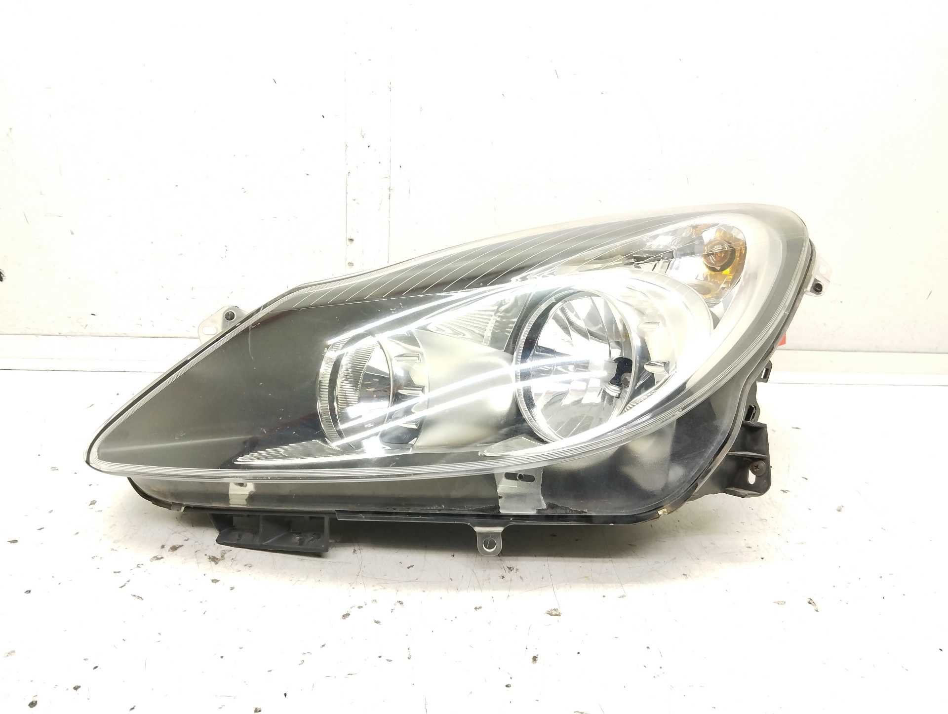 Recambio de faro izquierdo para opel corsa d ´´111 years´´ referencia OEM IAM 4421152L  