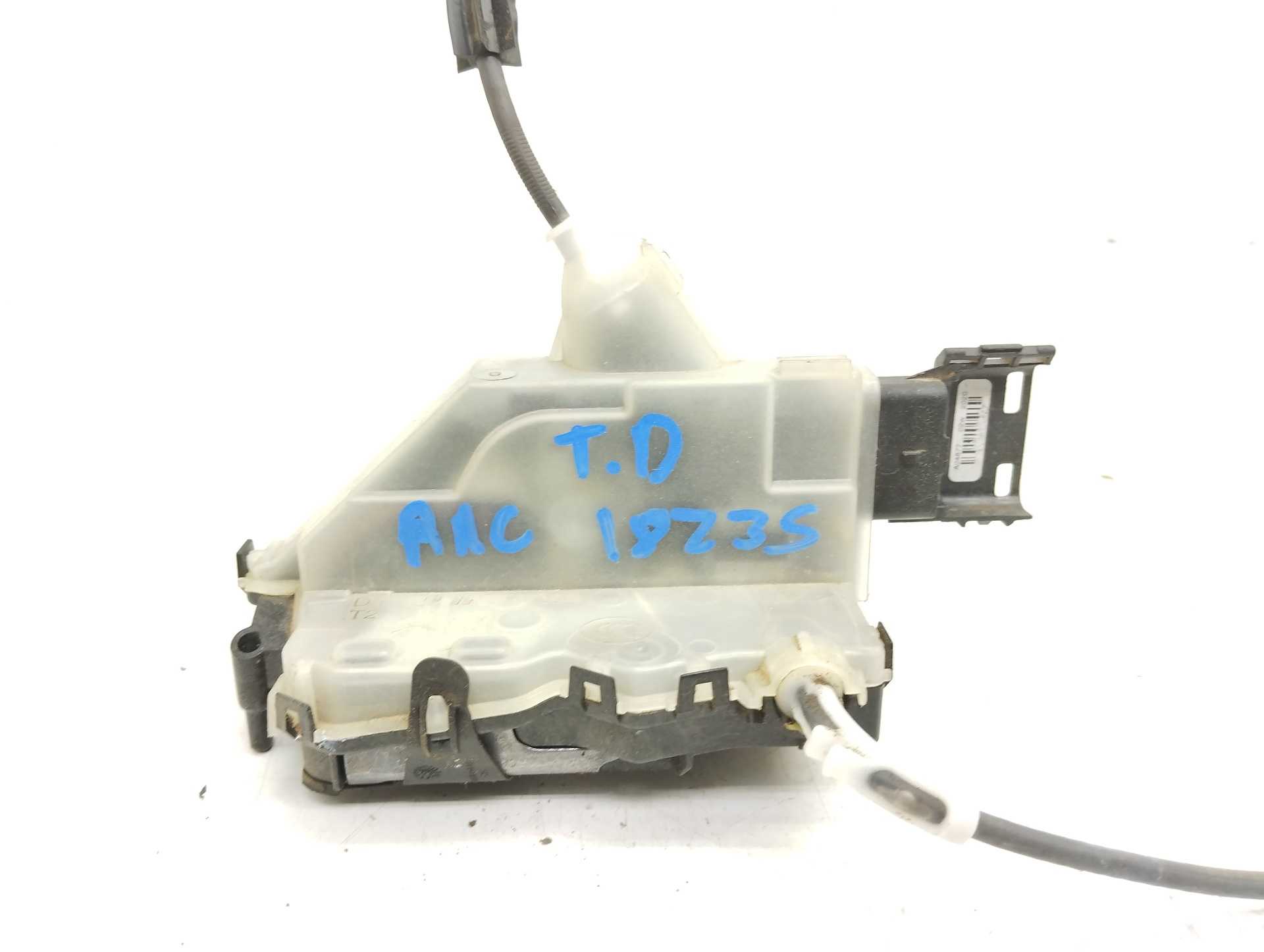 Recambio de cerradura puerta trasera derecha para opel corsa f edition referencia OEM IAM 16944418  