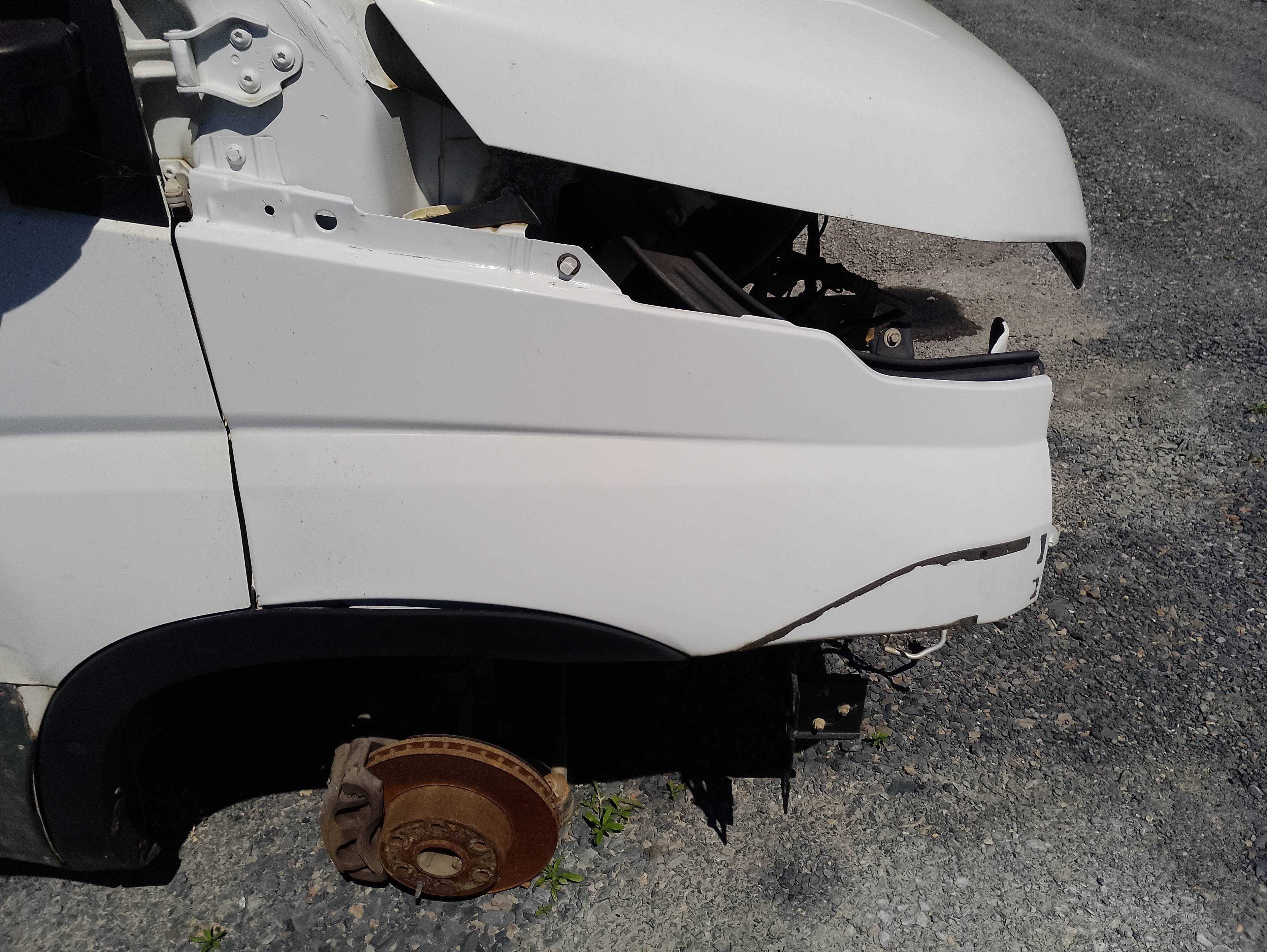 Recambio de aleta delantera derecha para iveco 35s16 referencia OEM IAM   