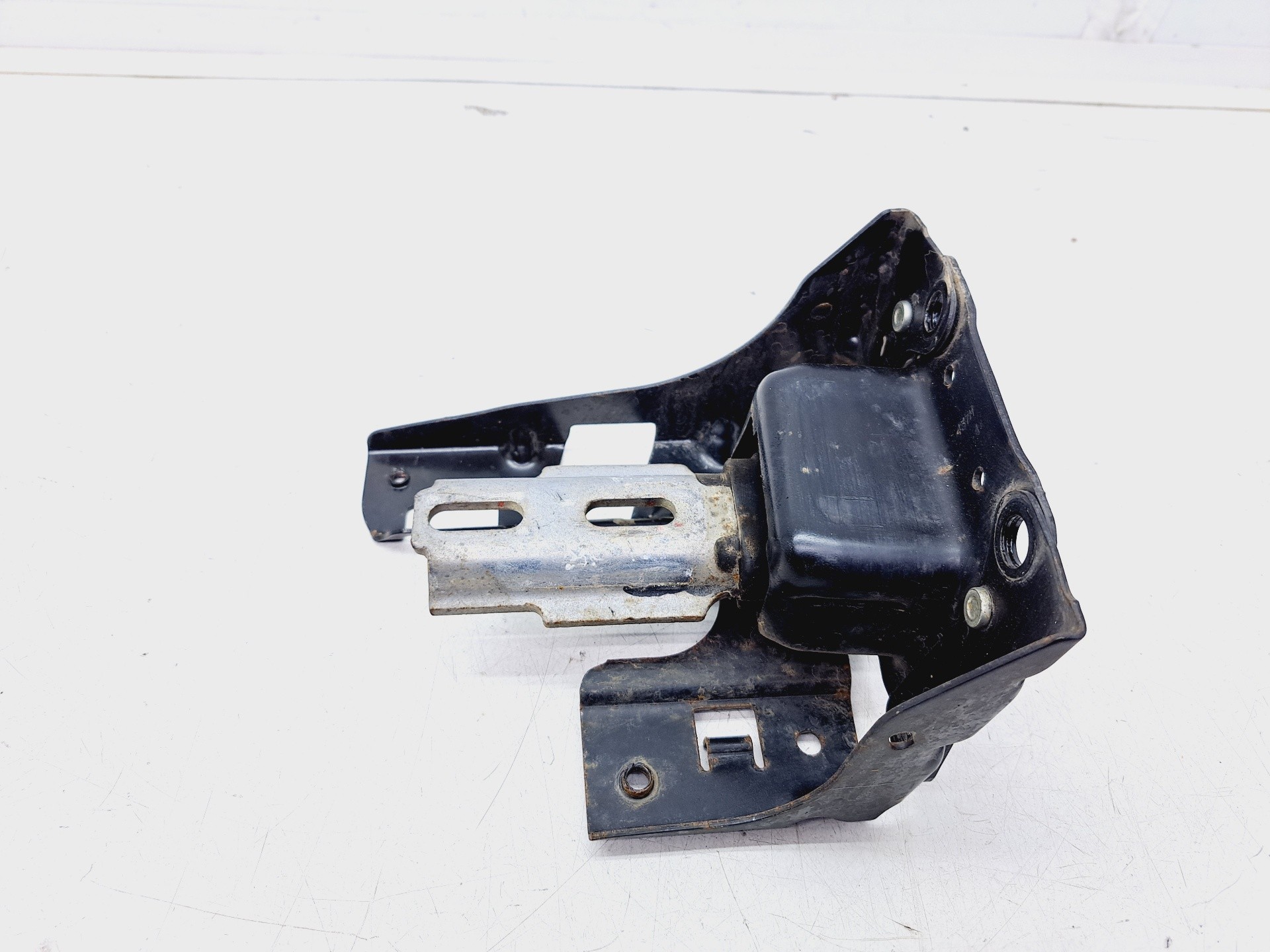 Recambio de soporte motor izquierdo para citroën c4 cactus feel referencia OEM IAM 9680293280  