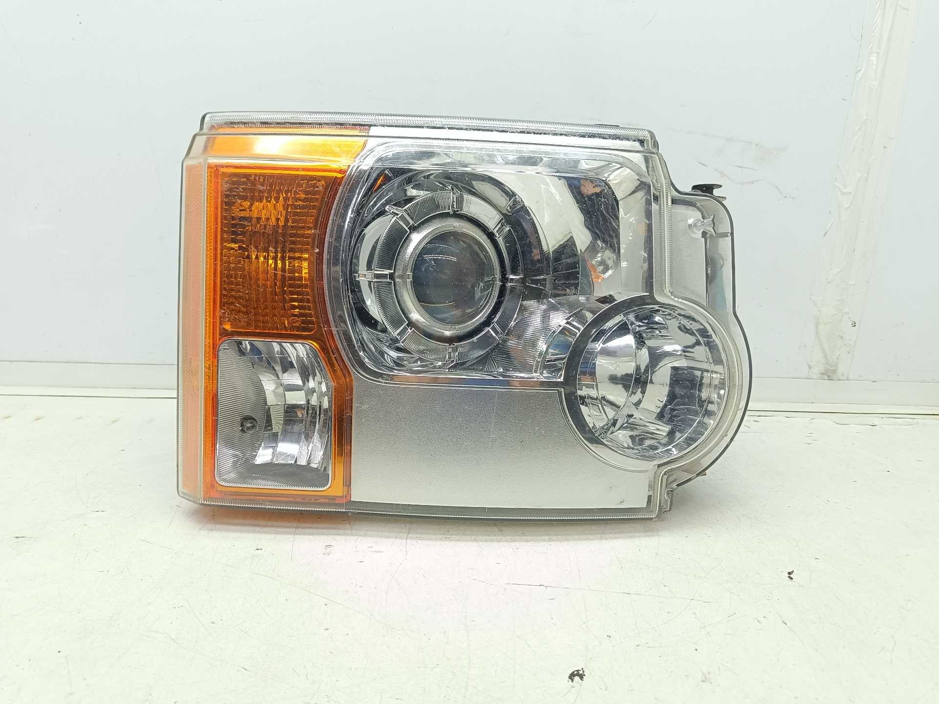 Recambio de faro derecho para land rover discovery v6 td edition 60 yrs referencia OEM IAM XBC500402  