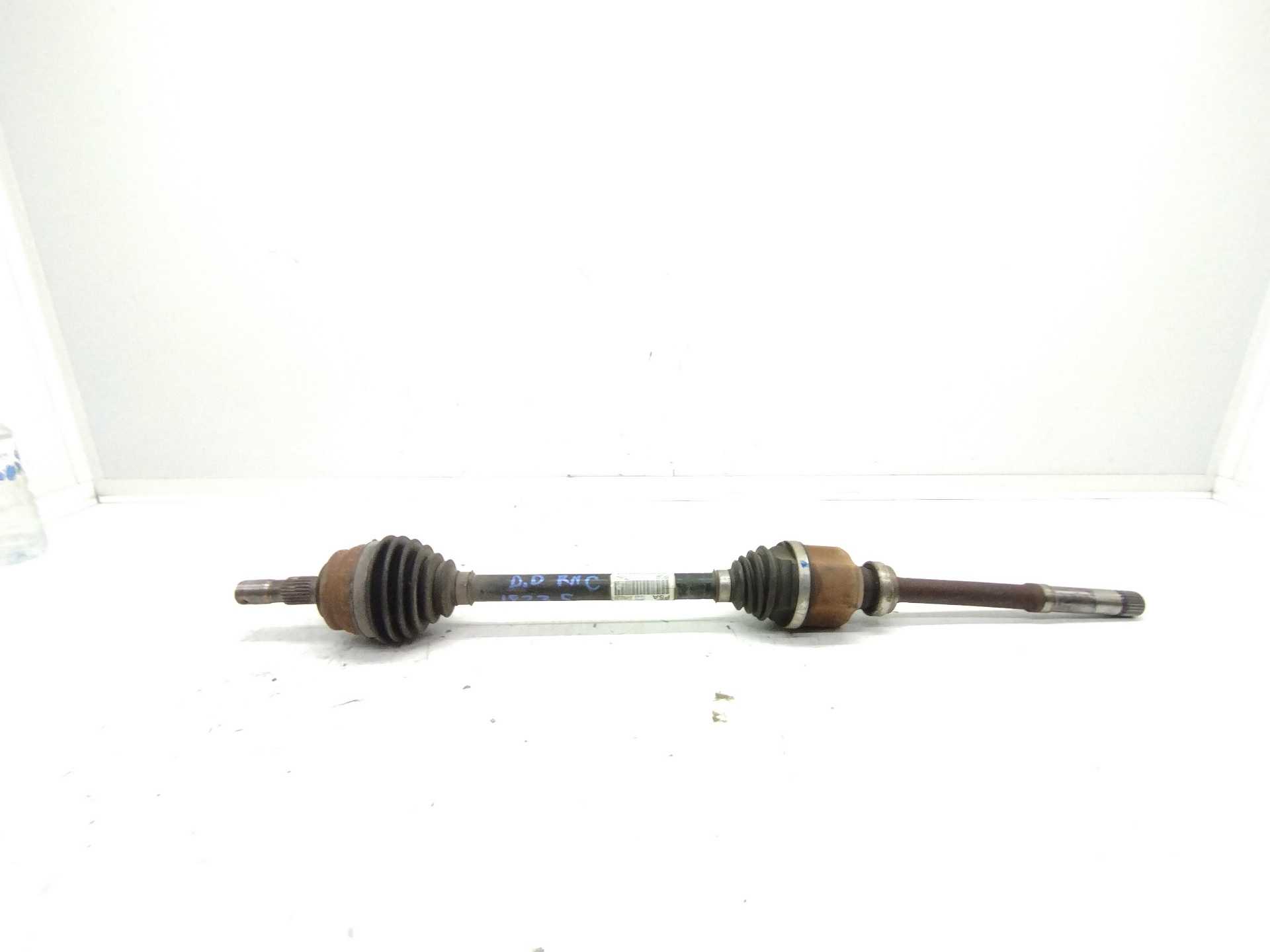 Recambio de transmision delantera derecha para opel corsa f edition referencia OEM IAM 9825390980  