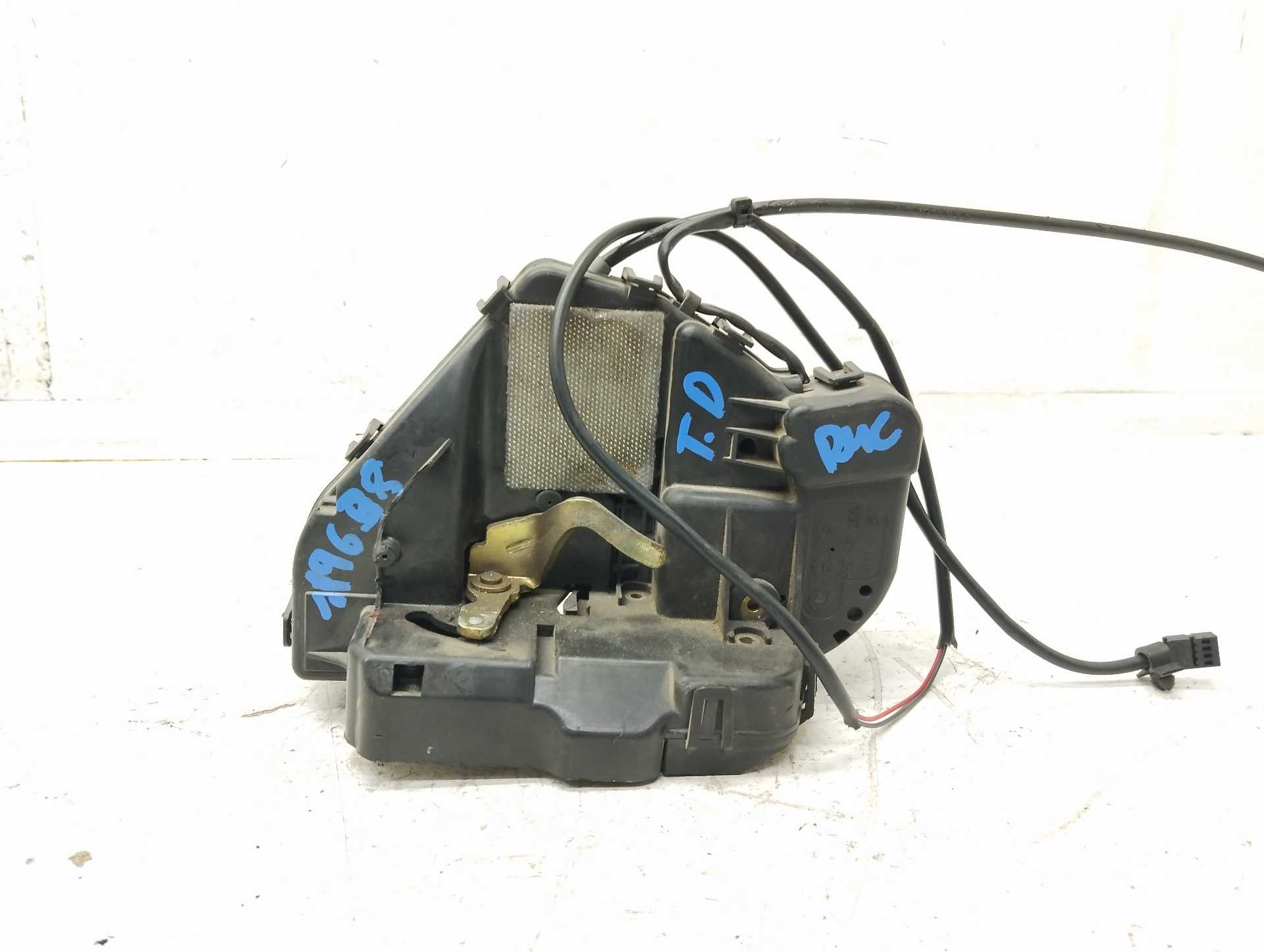 Recambio de cerradura puerta trasera derecha para citroën c4 berlina vtr plus referencia OEM IAM 2M7300635Q10  