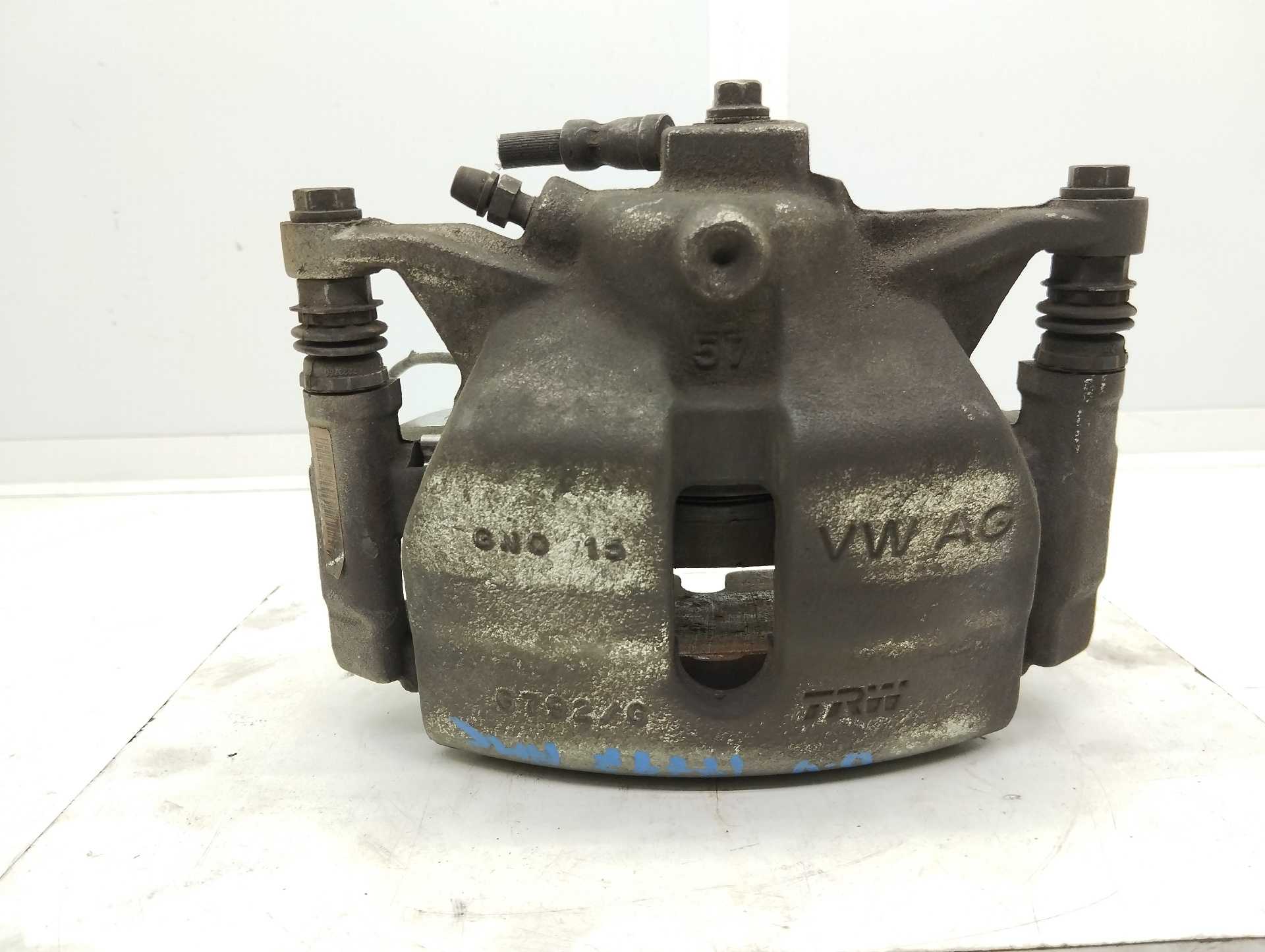 Recambio de pinza de freno delantera derecha para volkswagen golf vii lim. (5g1) advance bluemotion referencia OEM IAM   