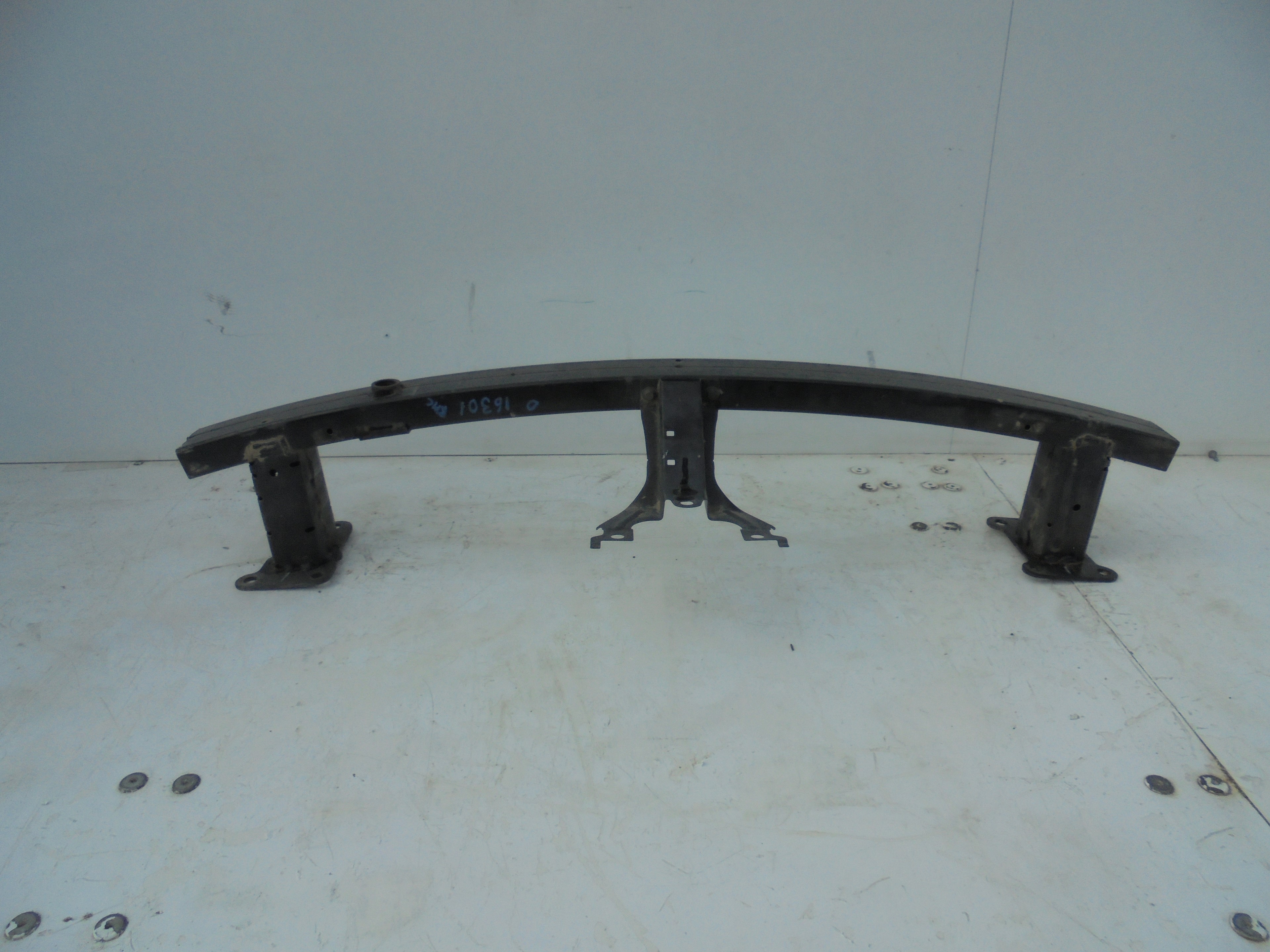 Recambio de refuerzo paragolpes delantero para nissan qashqai (j10) acenta referencia OEM IAM   