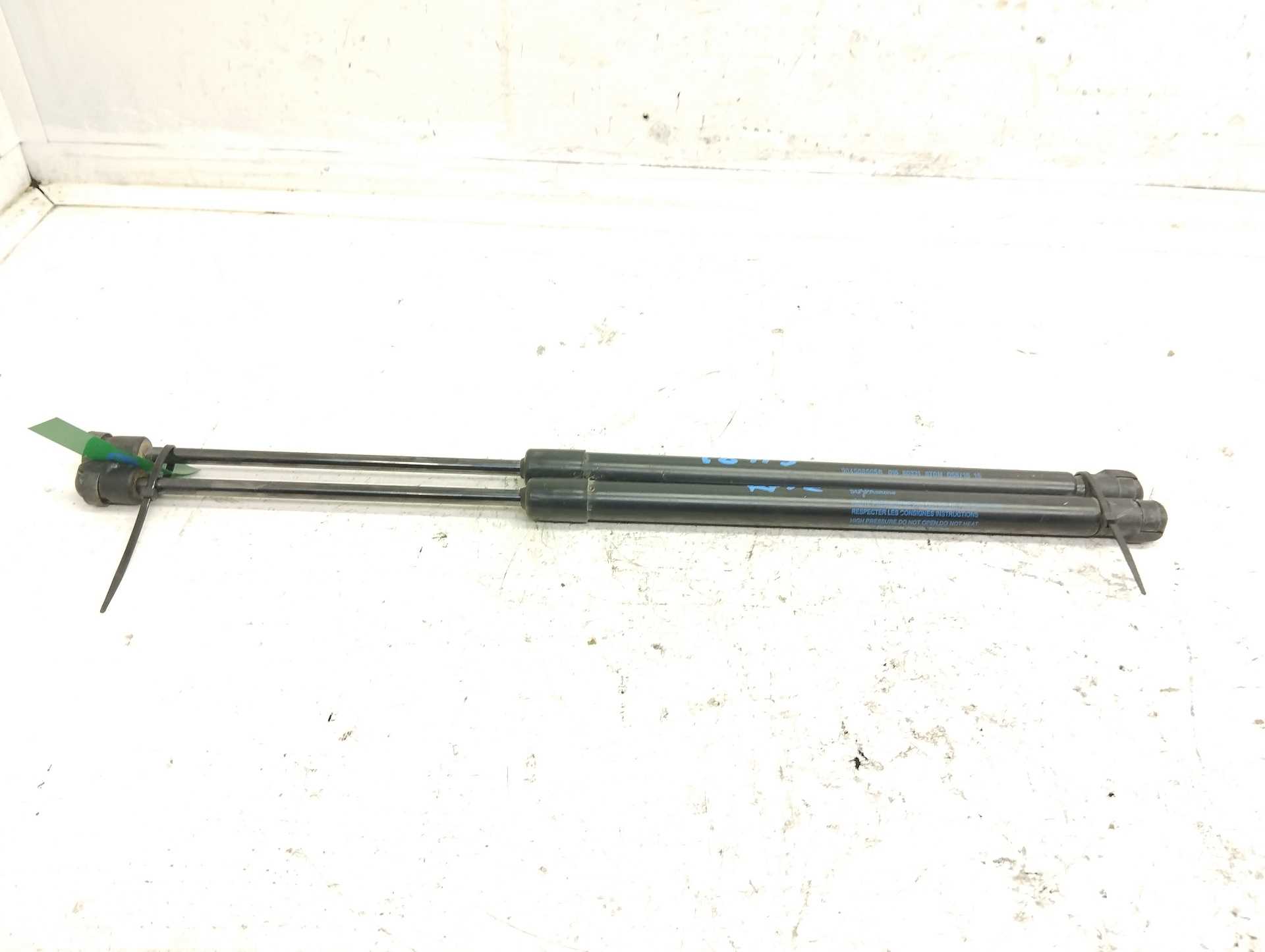 Recambio de amortiguadores maletero / porton para renault captur dynamique referencia OEM IAM 904508505R  