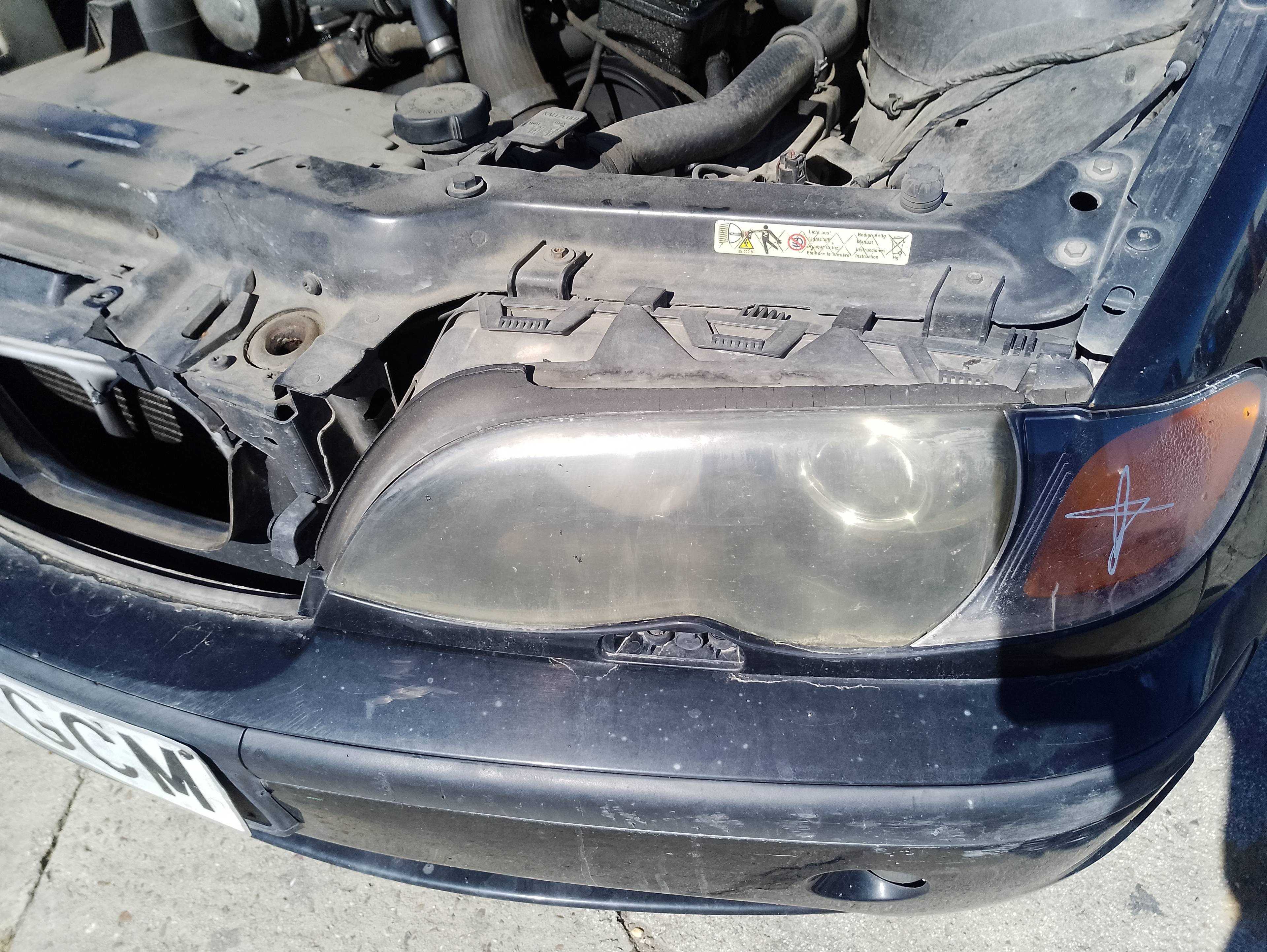 Recambio de faro izquierdo para bmw serie 3 berlina (e46) 320i referencia OEM IAM   