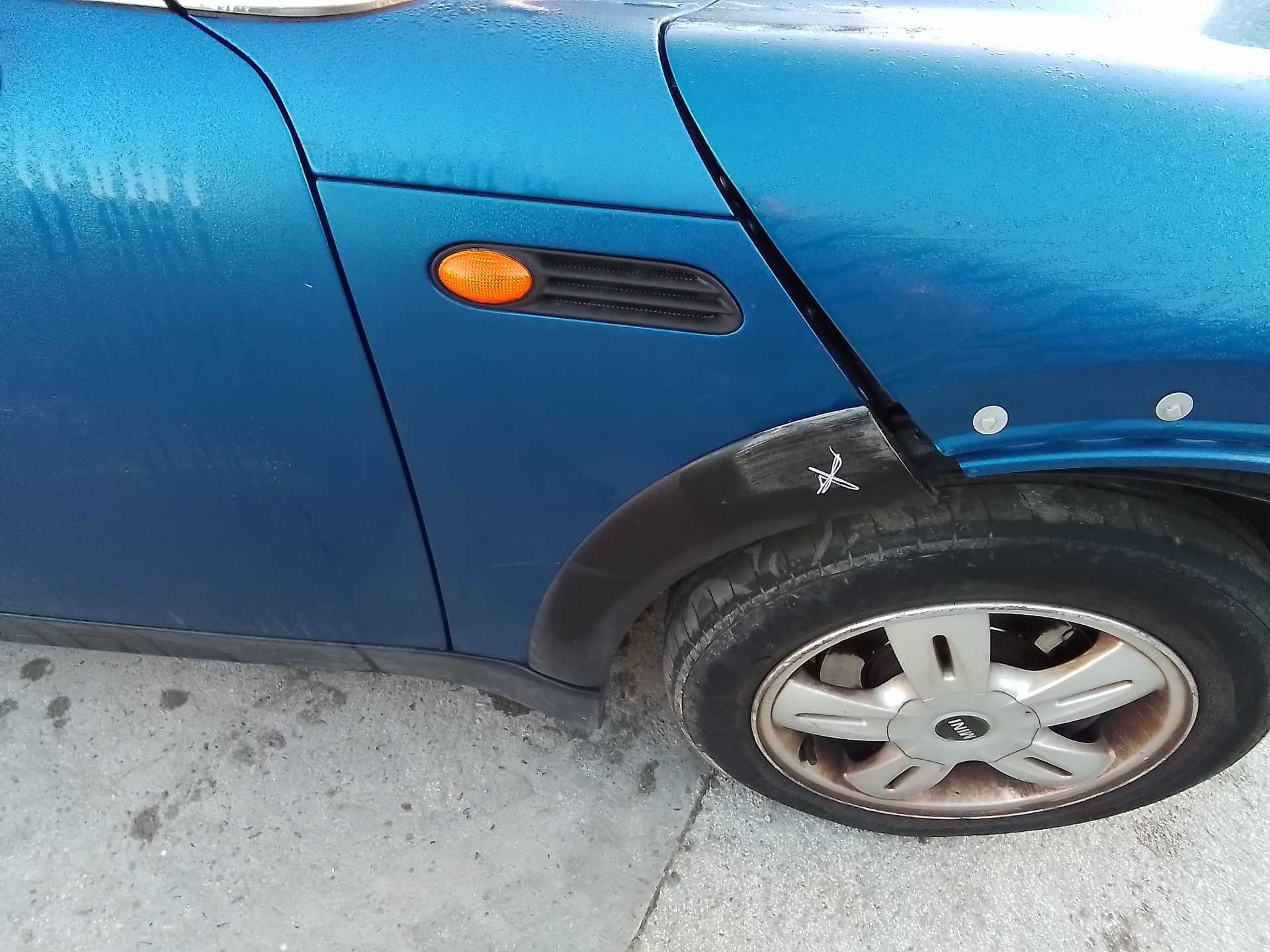 Recambio de aleta delantera derecha para bmw mini (r50,r53) one referencia OEM IAM   