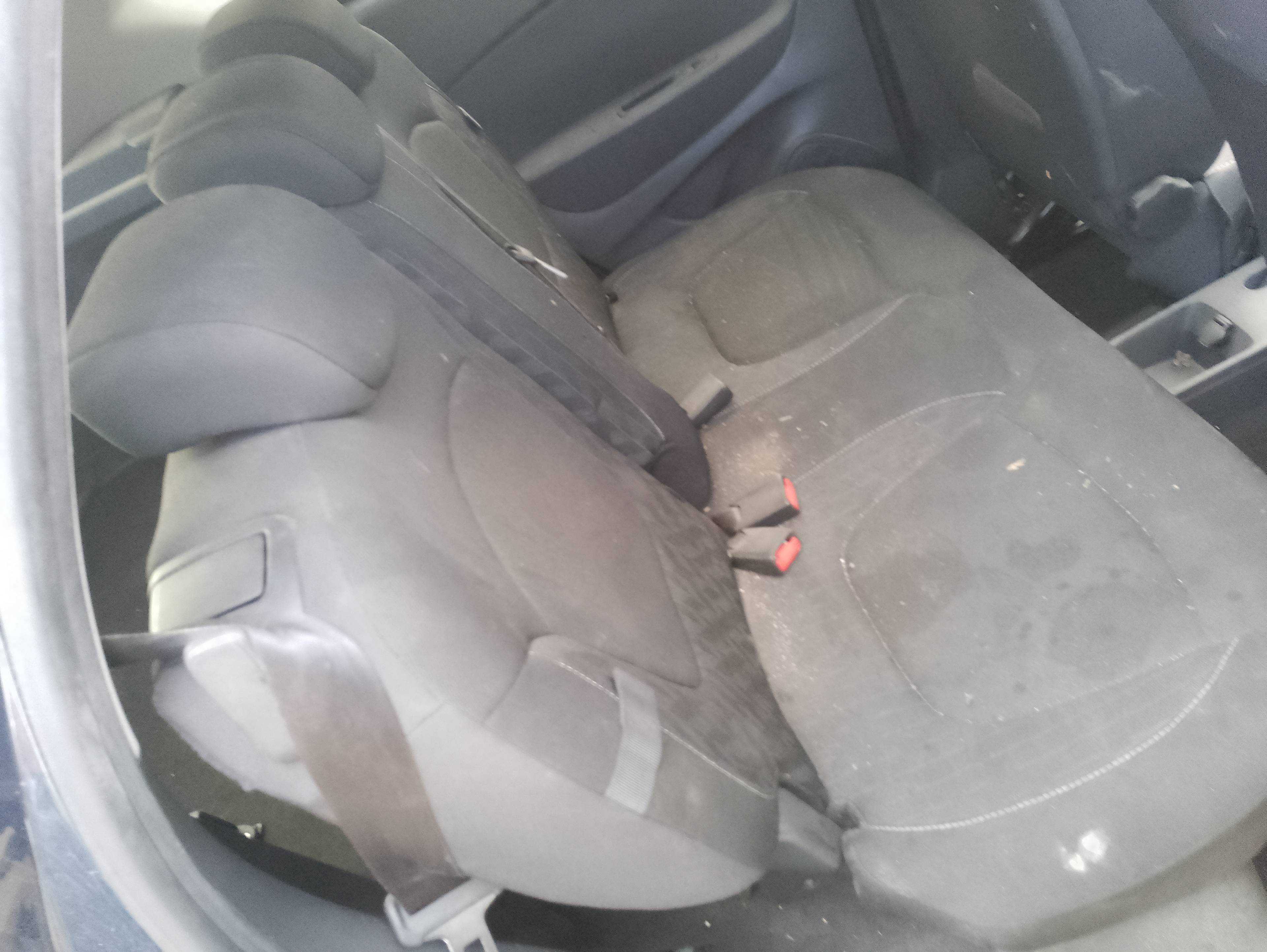 Recambio de asientos traseros para renault captur dynamique referencia OEM IAM   