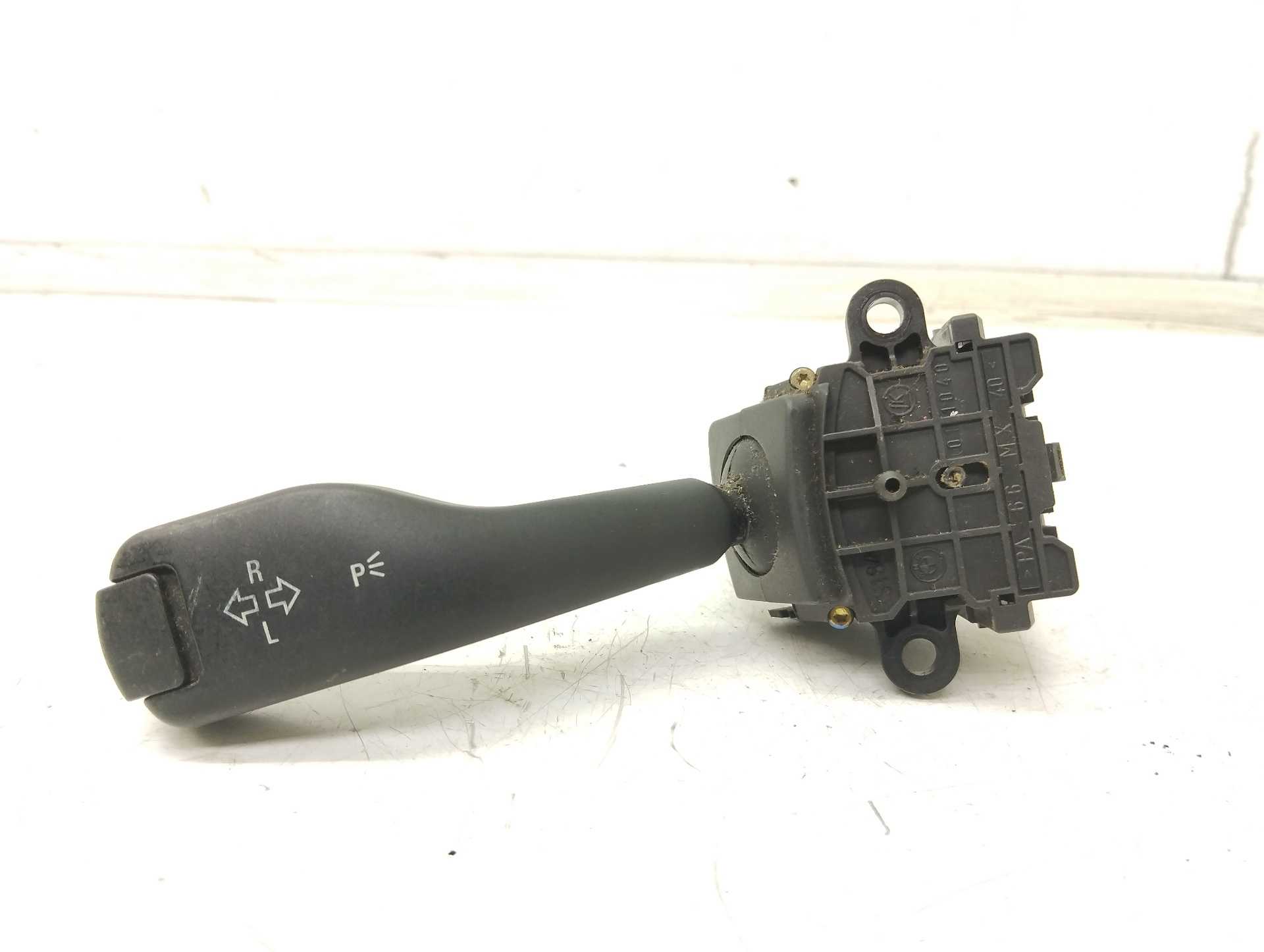 Recambio de mando intermitentes para bmw serie 3 berlina (e46) 320i referencia OEM IAM 8363668M 01104010 