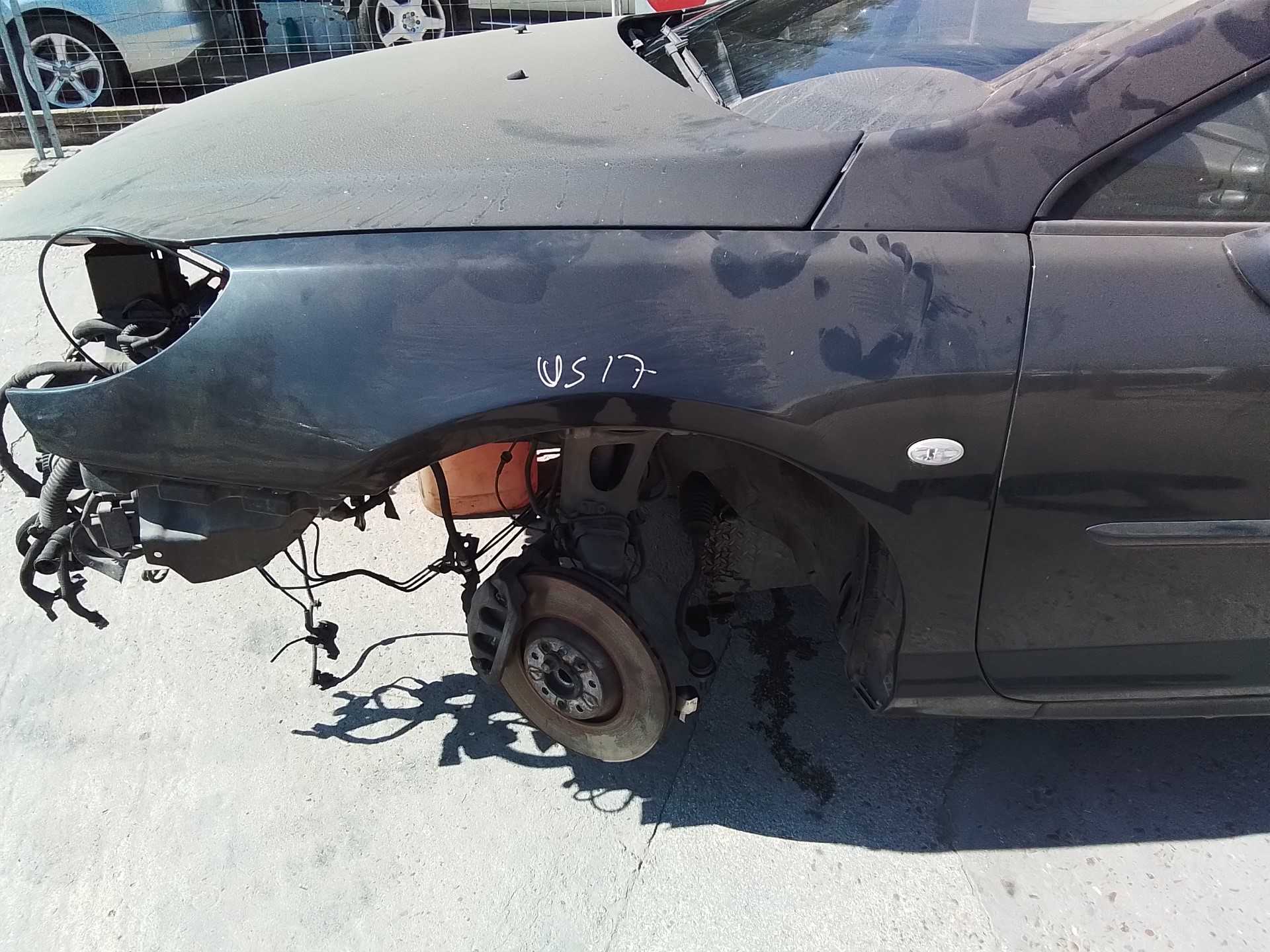 Recambio de aleta delantera izquierda para peugeot 407 coupe básico referencia OEM IAM   