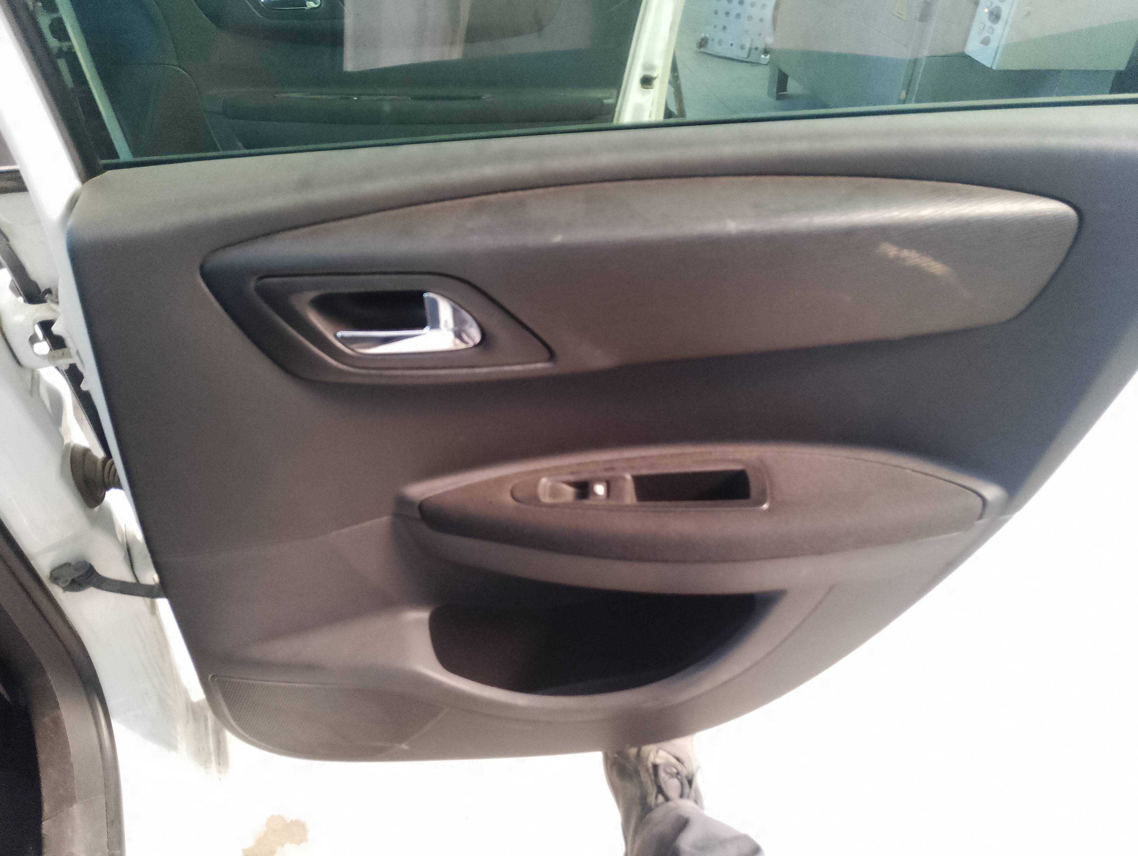 Recambio de guarnecido puerta trasera derecha para citroën c4 berlina vtr plus referencia OEM IAM   