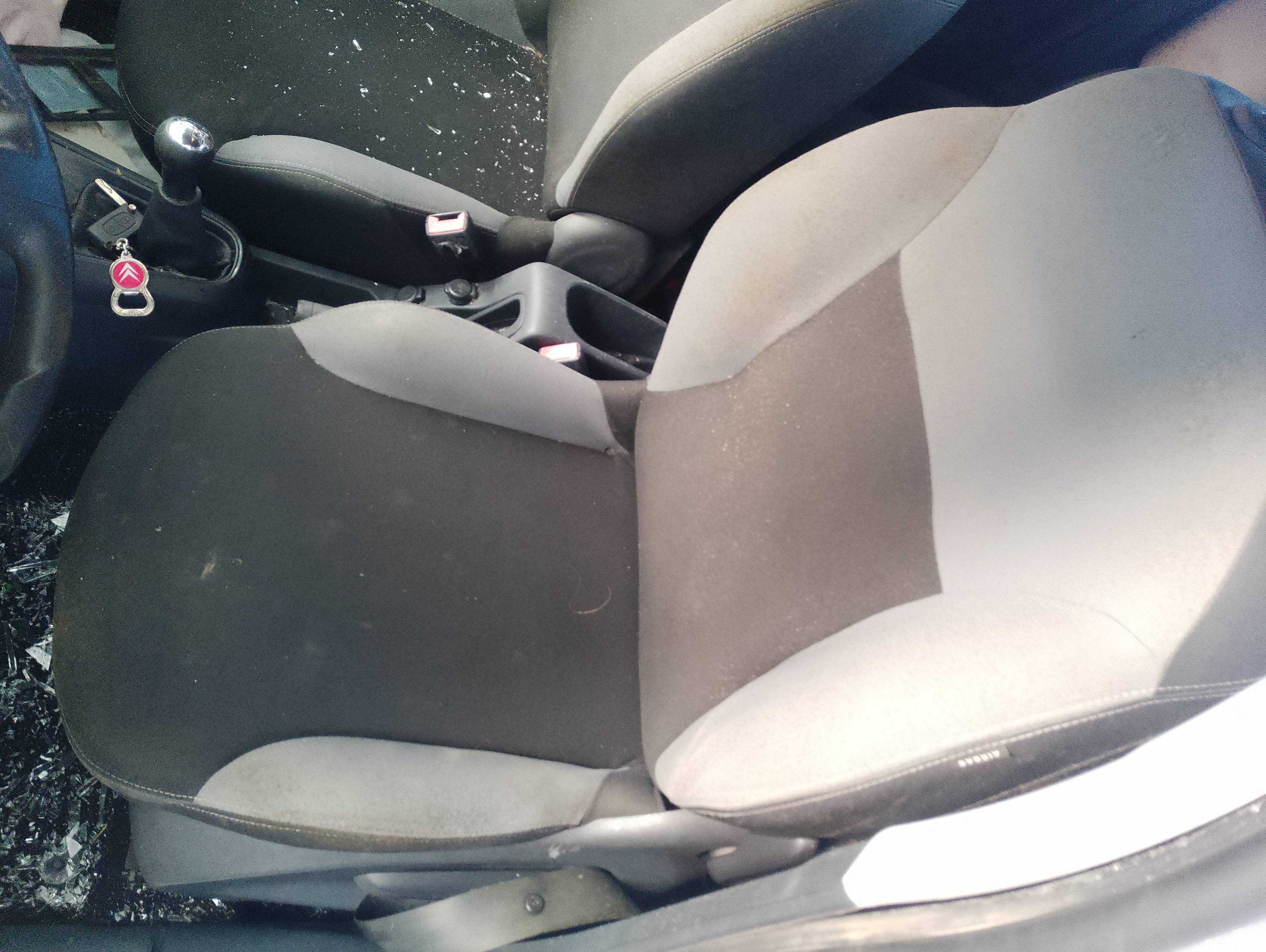 Recambio de asiento delantero izquierdo para citroën c3 attraction referencia OEM IAM   