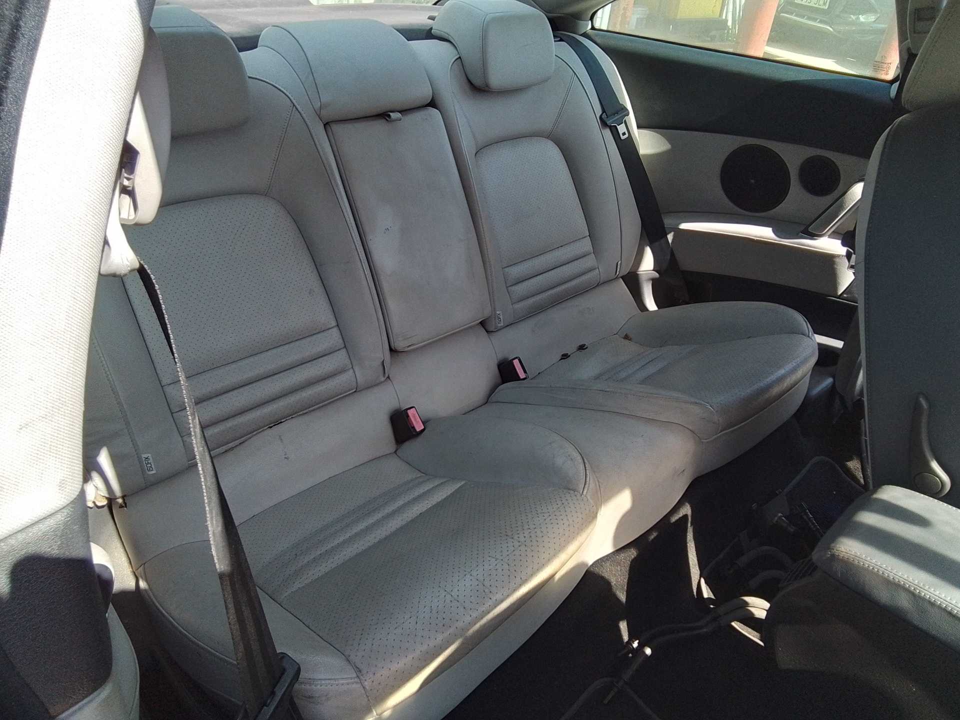 Recambio de asientos traseros para peugeot 407 coupe básico referencia OEM IAM   