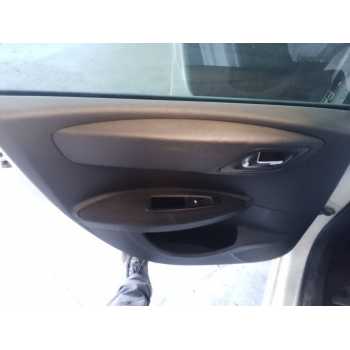 GUARNECIDO PUERTA TRASERA IZQUIERDA 