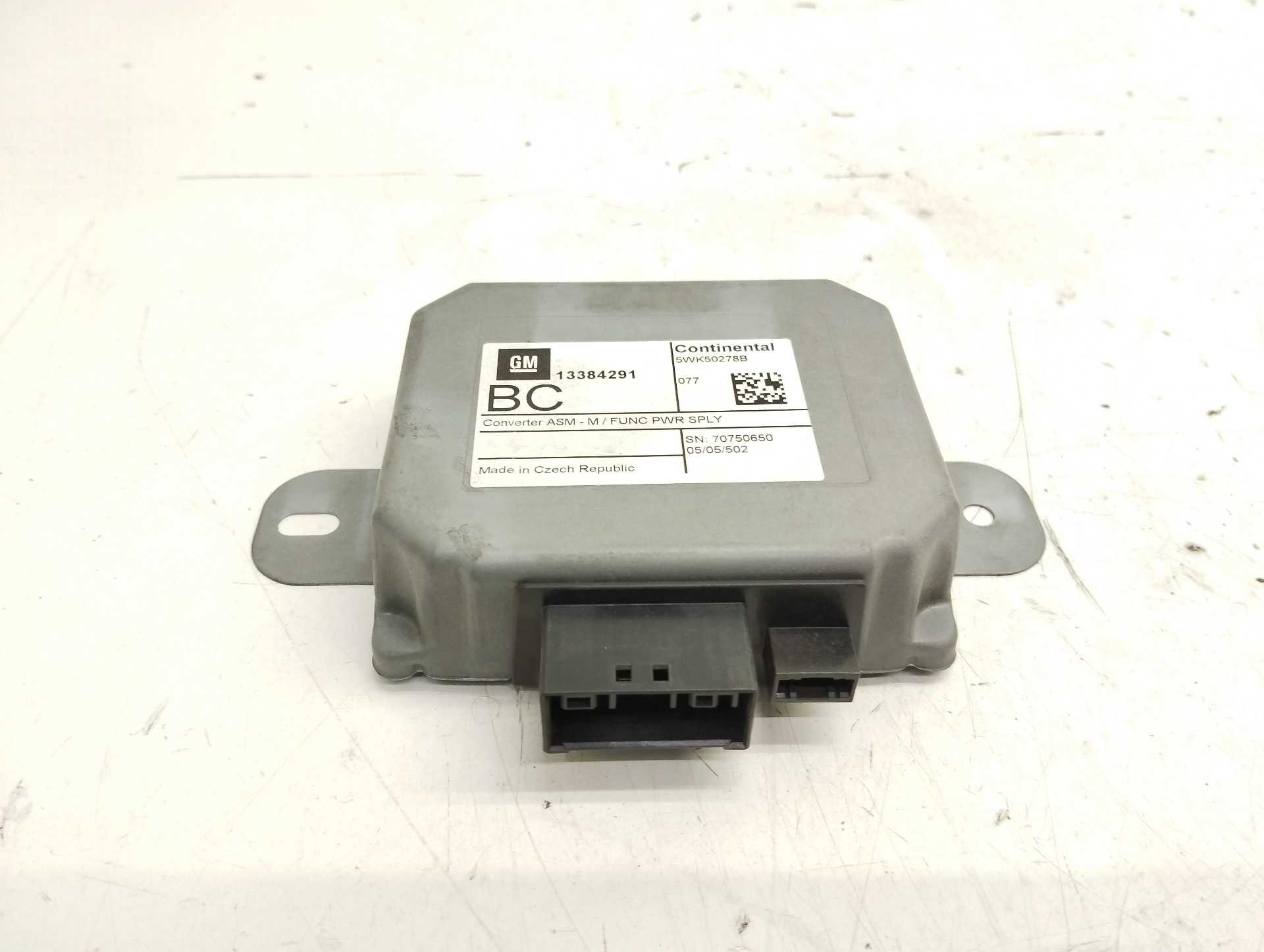 Recambio de modulo electronico para opel insignia berlina selective referencia OEM IAM 5WK50278B 13384291 