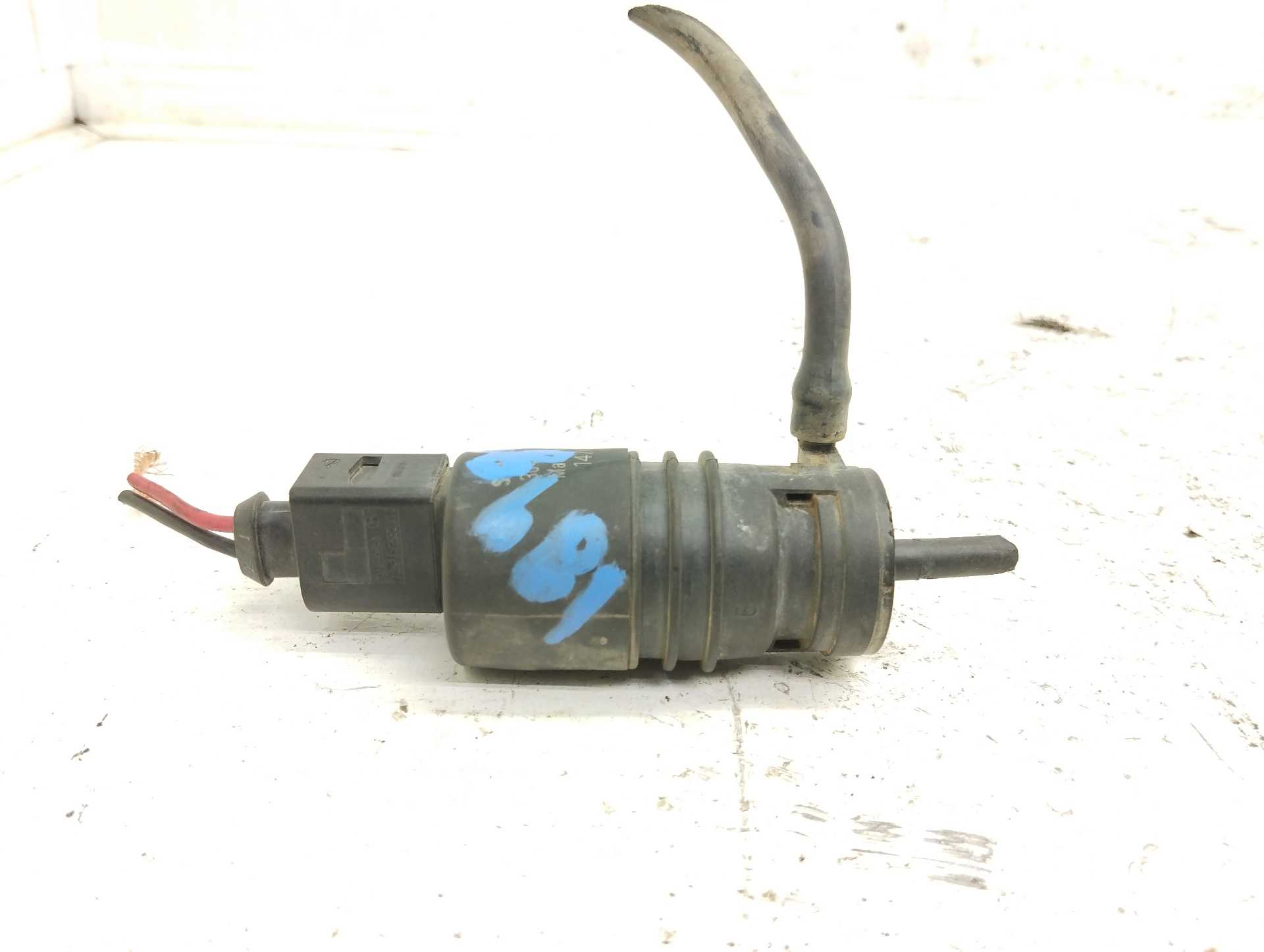Recambio de bomba limpia para seat leon (1m1) signo referencia OEM IAM   