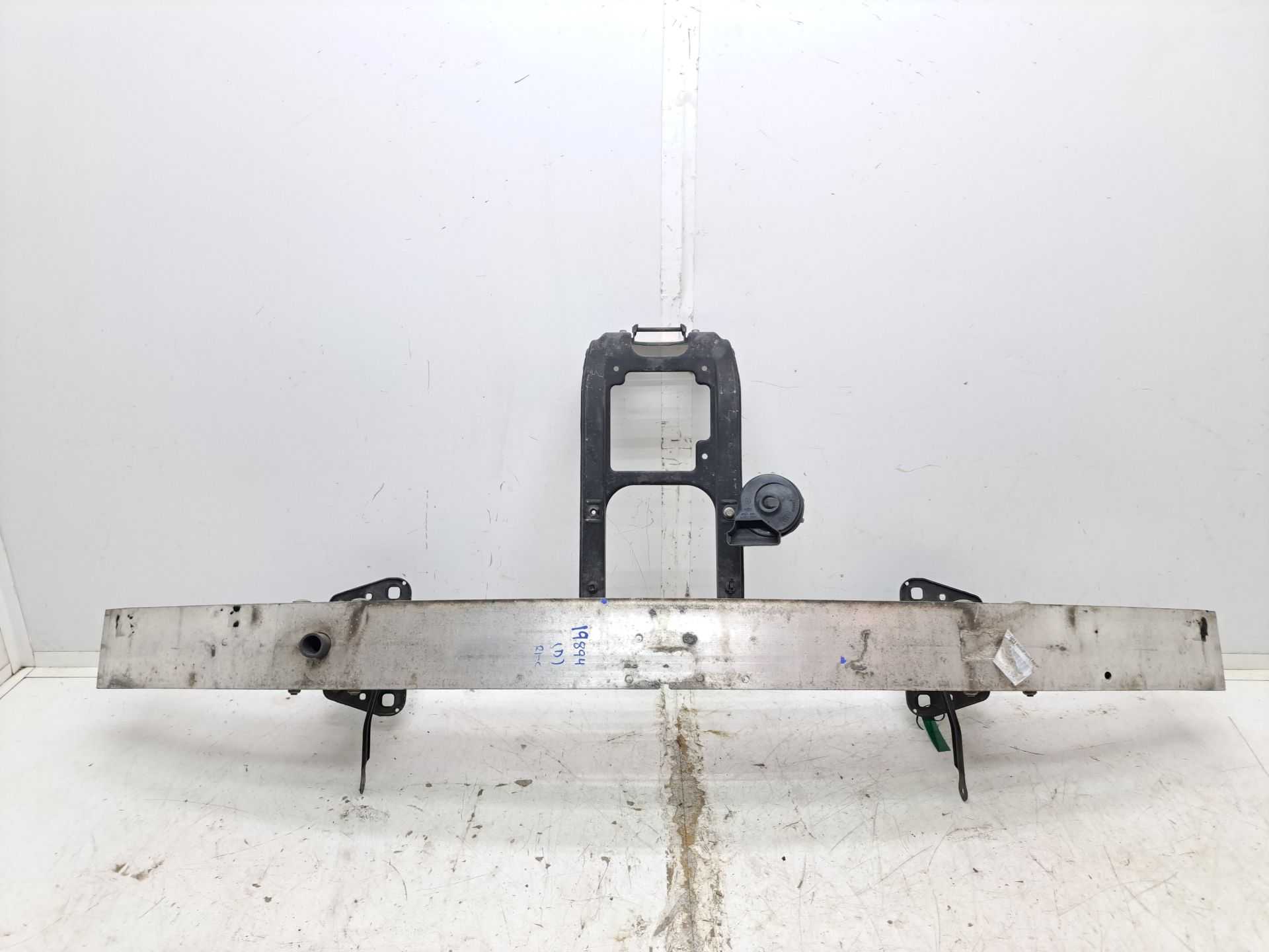 Recambio de refuerzo paragolpes delantero para mercedes-benz clase gl (x164) 350 bluetec (164.824) referencia OEM IAM a164620003