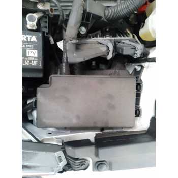 CAJA RELES / FUSIBLES 