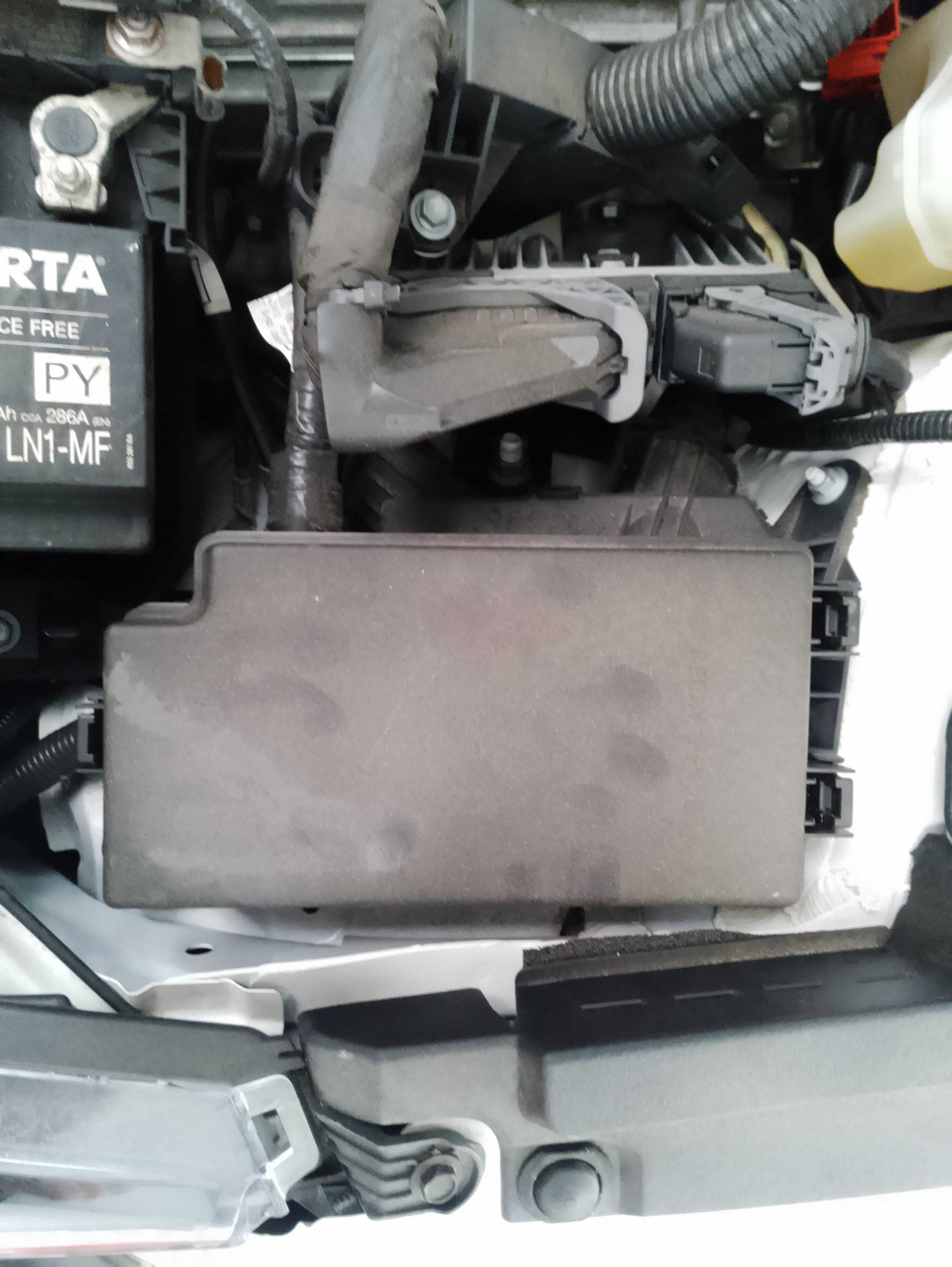 Recambio de caja reles / fusibles para toyota corolla hybrid (e21) 1.8 referencia OEM IAM   
