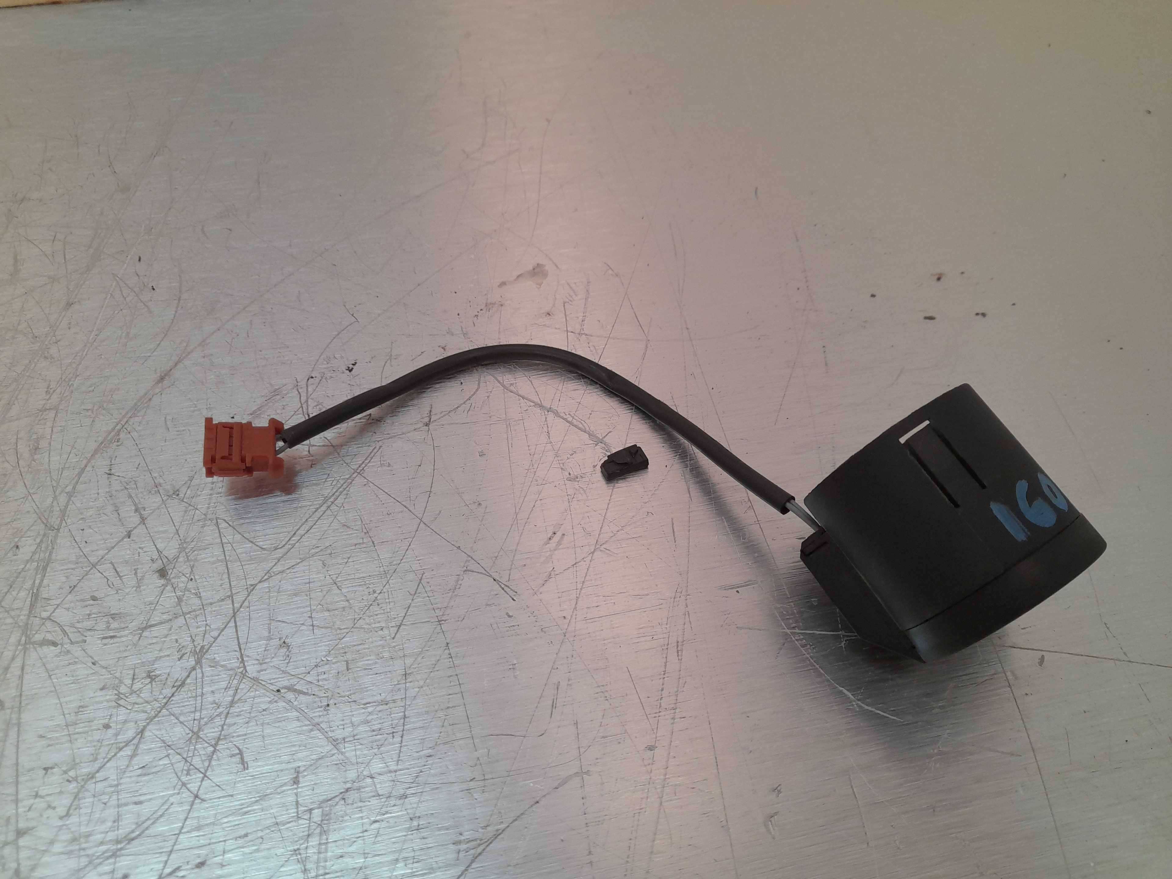 Recambio de centralita inmovilizador para citroën xsara picasso 1.6 hdi 90 lx plus referencia OEM IAM 9641551180  